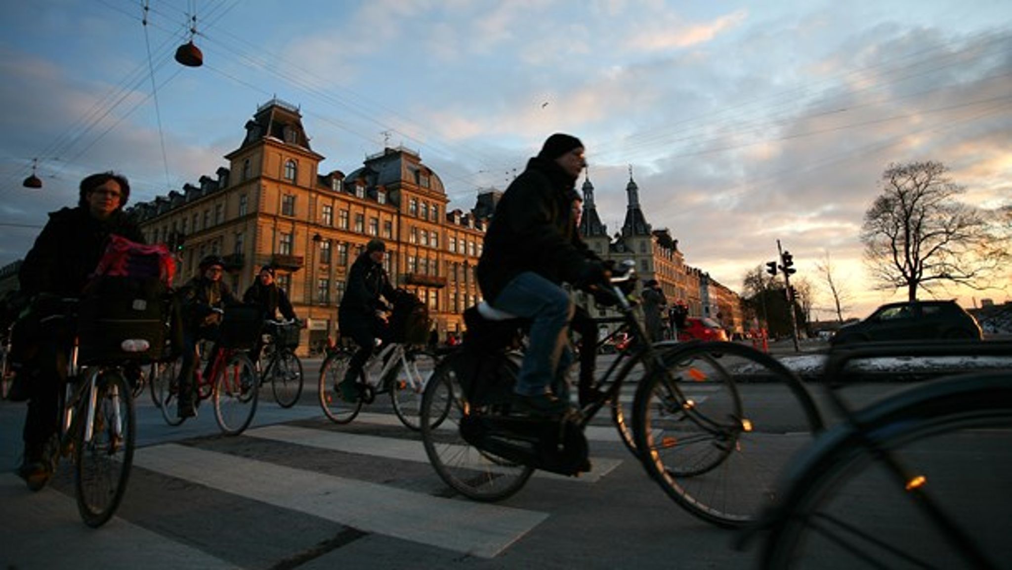 Regeringen og støttepartierne vil styrke samspillet mellem cyklisme og kollektiv transport. 