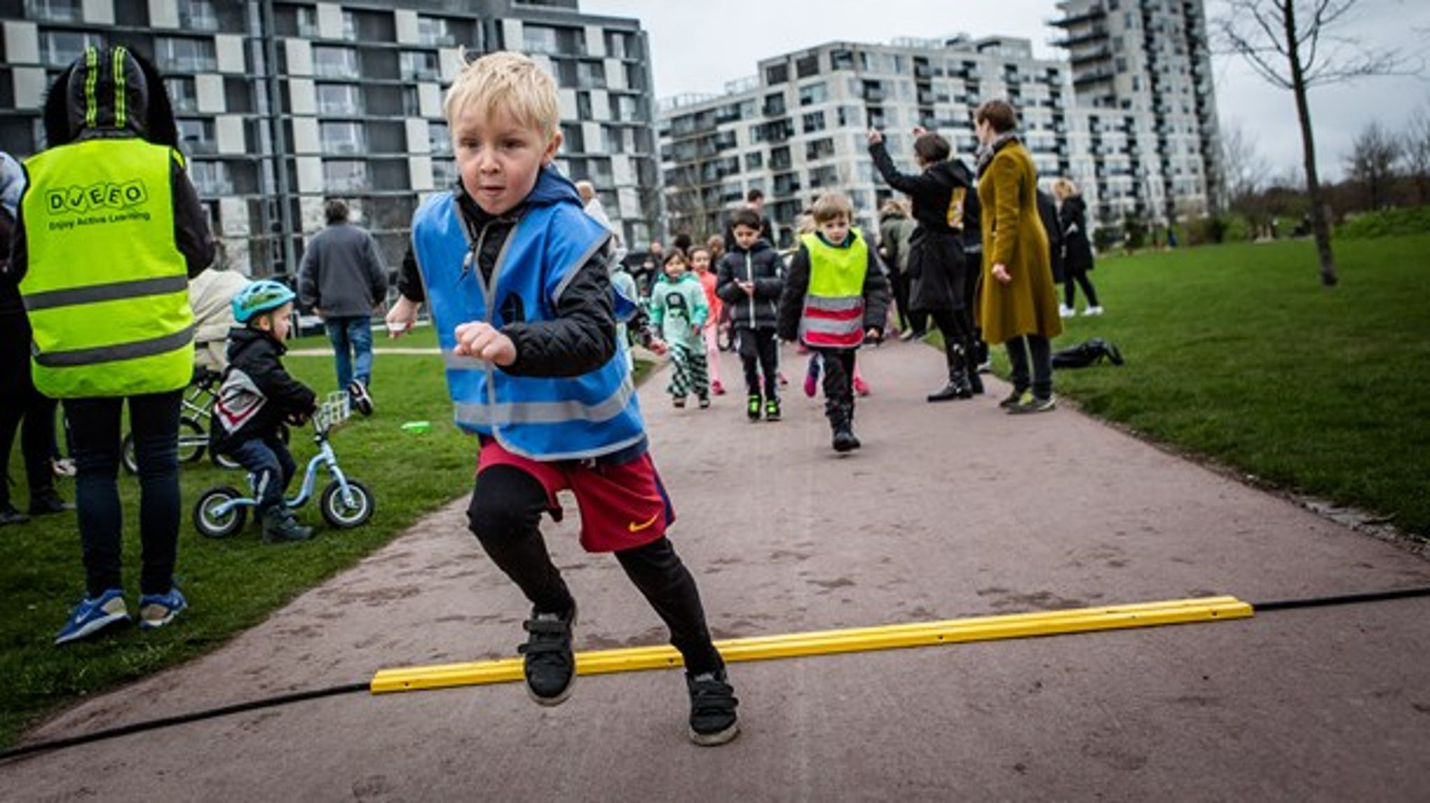 Børnelungefonden er et af de tiltag, der er med til at tiltrække nye medlemmer til Lungeforeningen. Her ses danske skolebørn samle penge ind til Børnelungefonden ved at deltage i Team Rynkeby Skoleløbet.<br>