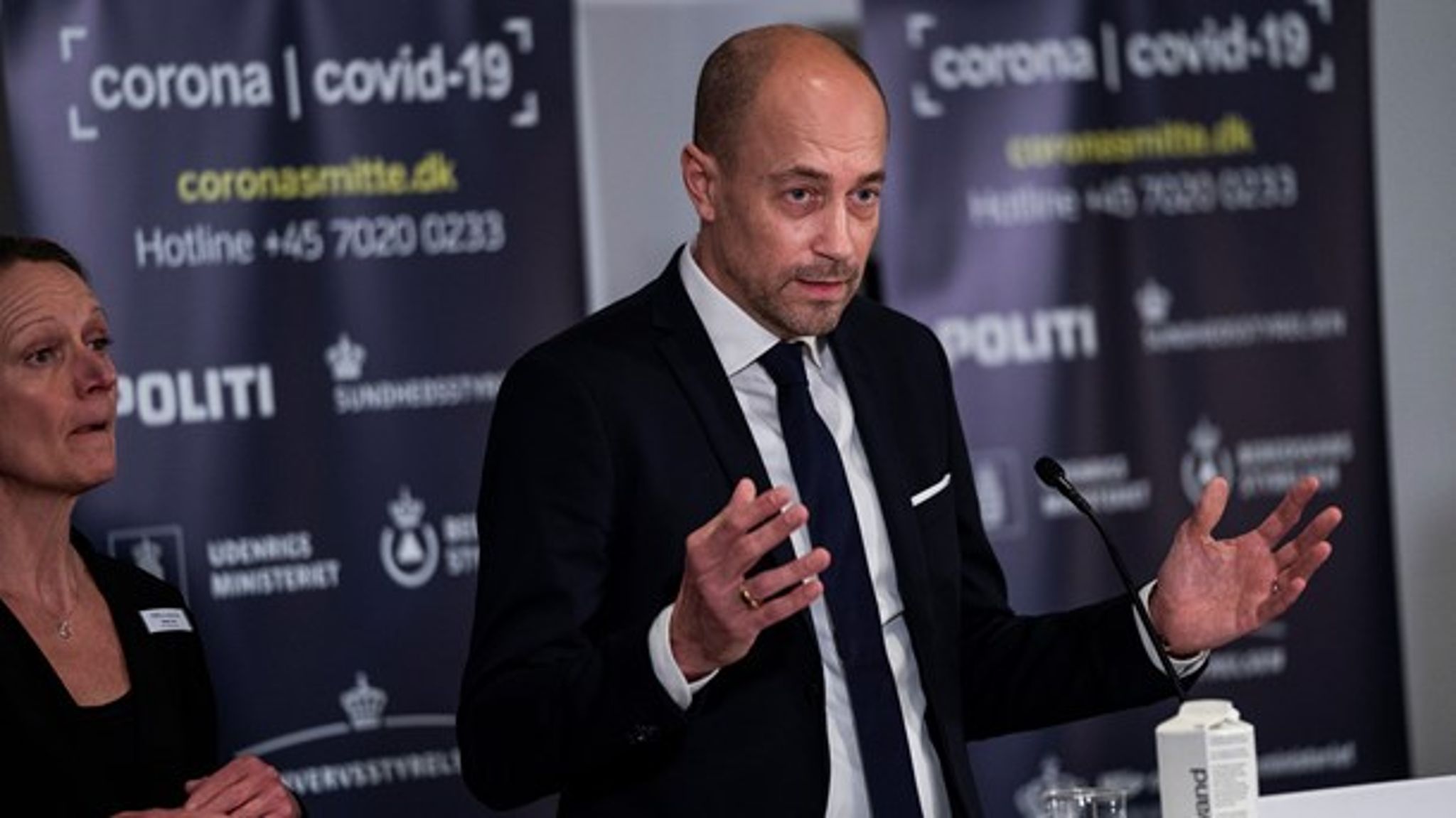 Med Folketingets vedtagelse af hasteloven har det givet&nbsp;sundheds- og ældreminister&nbsp;Magnus Heunicke (S) meget vidtgående bemyndigelser.