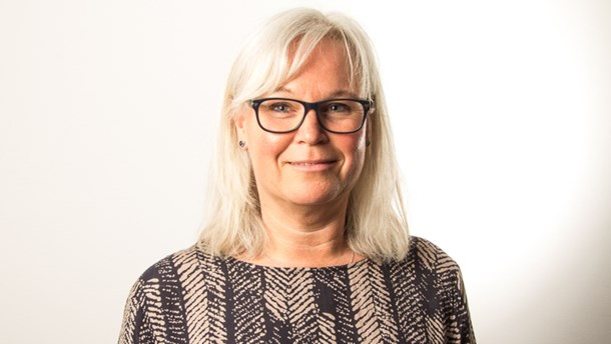Styrken i det offentlige er, at vi kan hjælpe hinanden på kryds og tværs med de kompetencer, hver enkelt har, skriver Lydia Callesen.