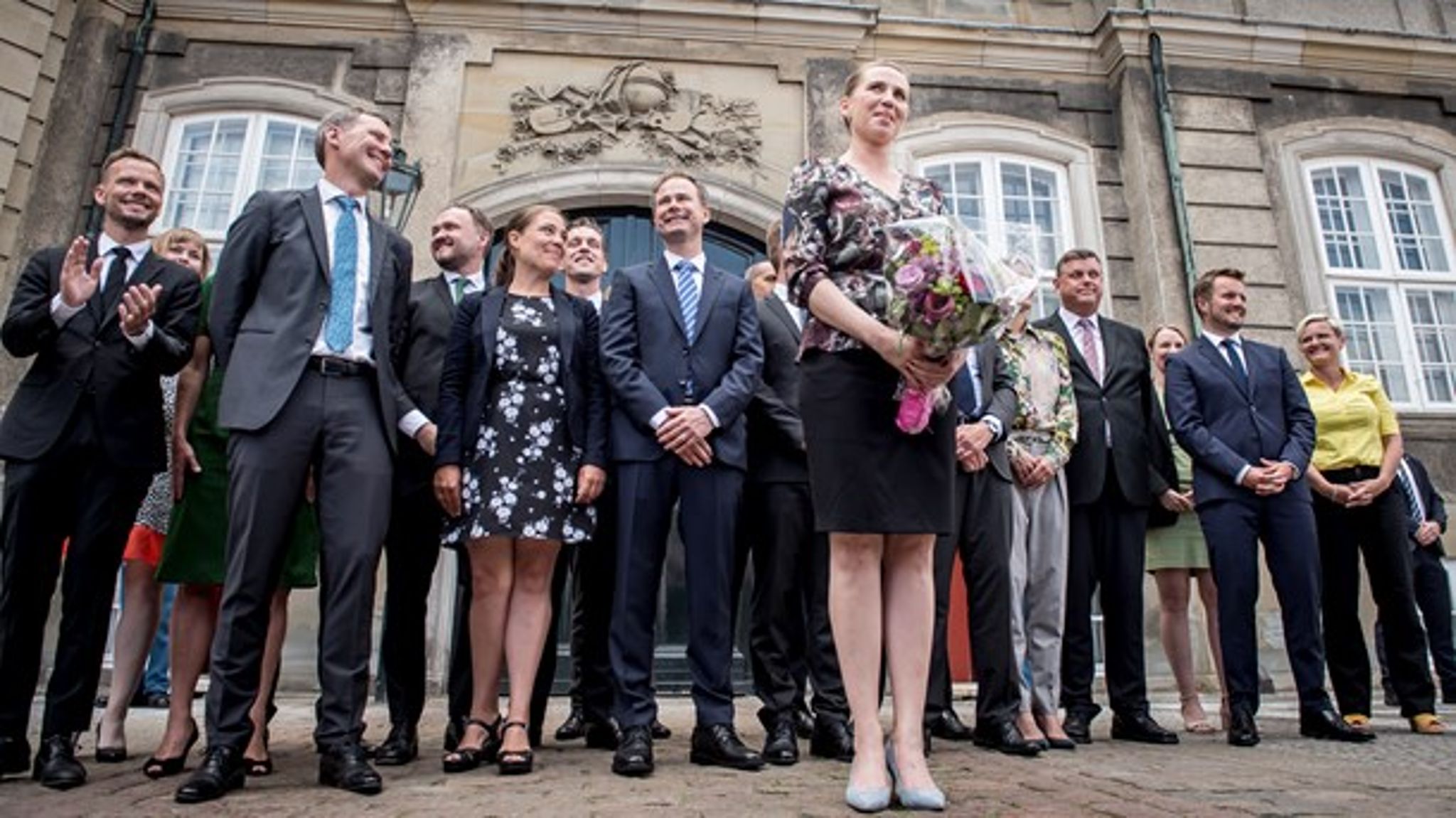 Statsminister Mette Frederiksen topper blandt vælgerne, men opbakningen under corona-krisen gælder også en stríbe andre ministre.&nbsp;