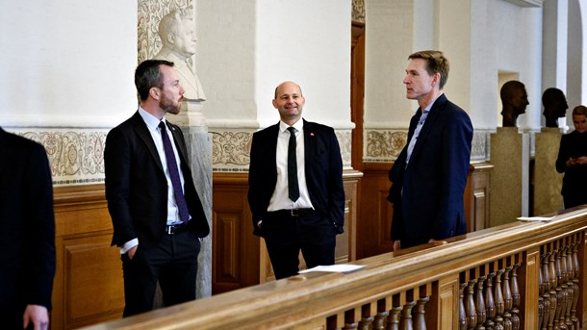 De borgerlige har vanskeligt ved at&nbsp; manifestere et borgerligt alternativ til den socialdemokratiske krisehåndtering. skriver Christian Egander Skov.