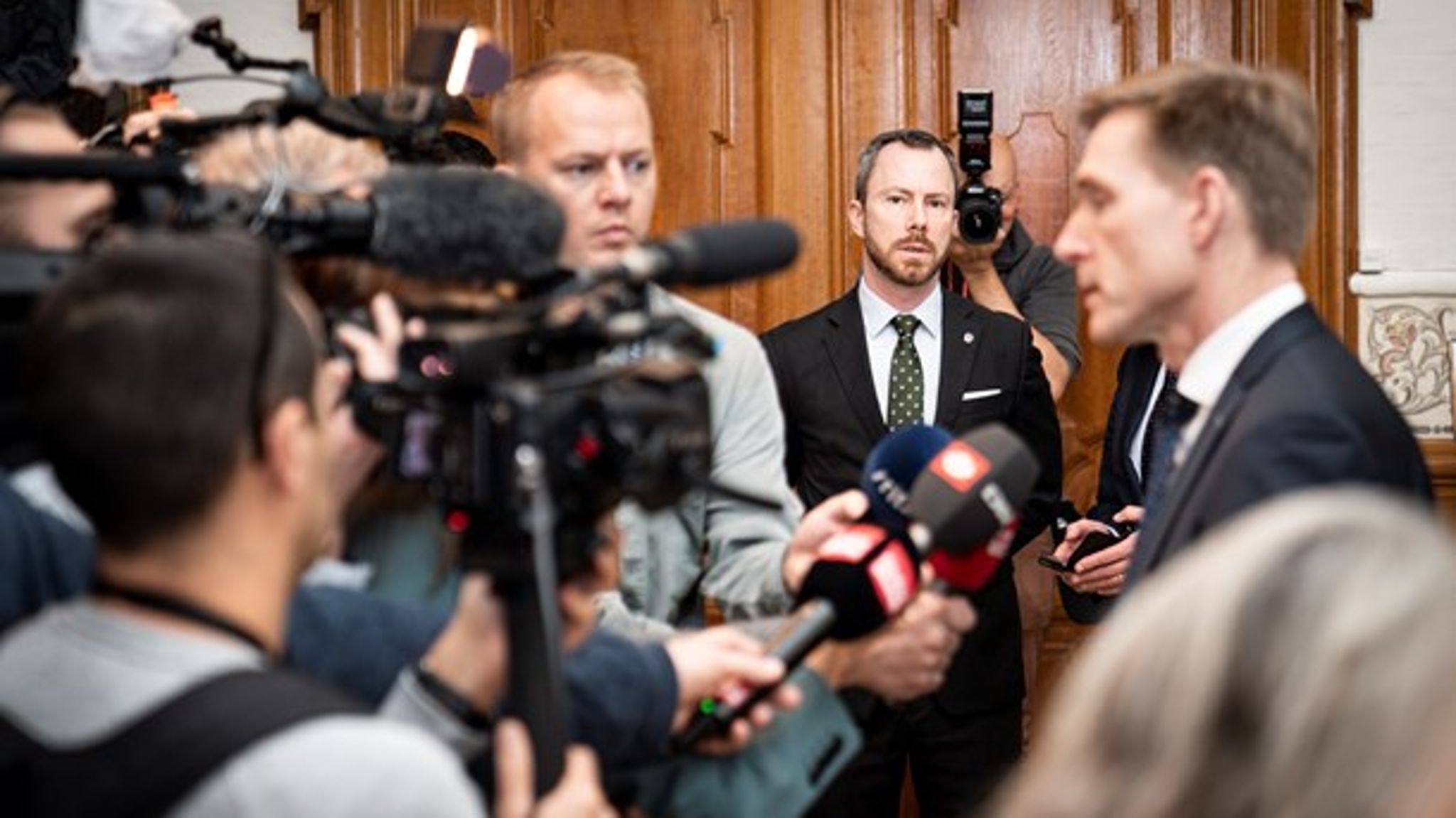 Venstreformand Jakob Ellemann-Jensen fremstår efterhånden kun som statsministerkandidat af navn, ikke af gavn, skriver Lars Trier Mogensen.