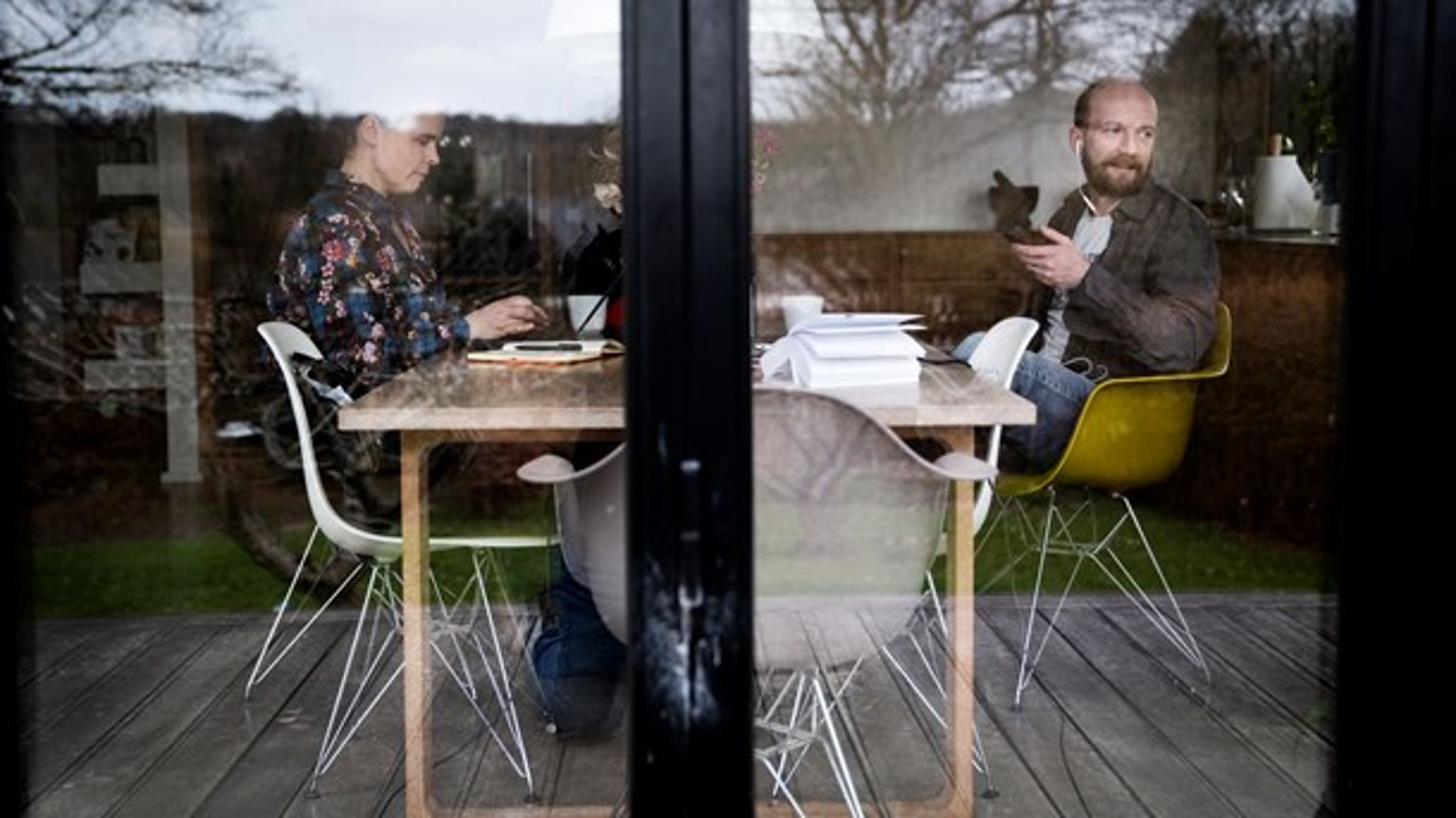 Mange danskere har oplevet konsekvenserne af social distancering under coronakrisen. Det giver anledning til at overveje, hvordan vi møder udlændinge, mener Velkomstalliancen.&nbsp;