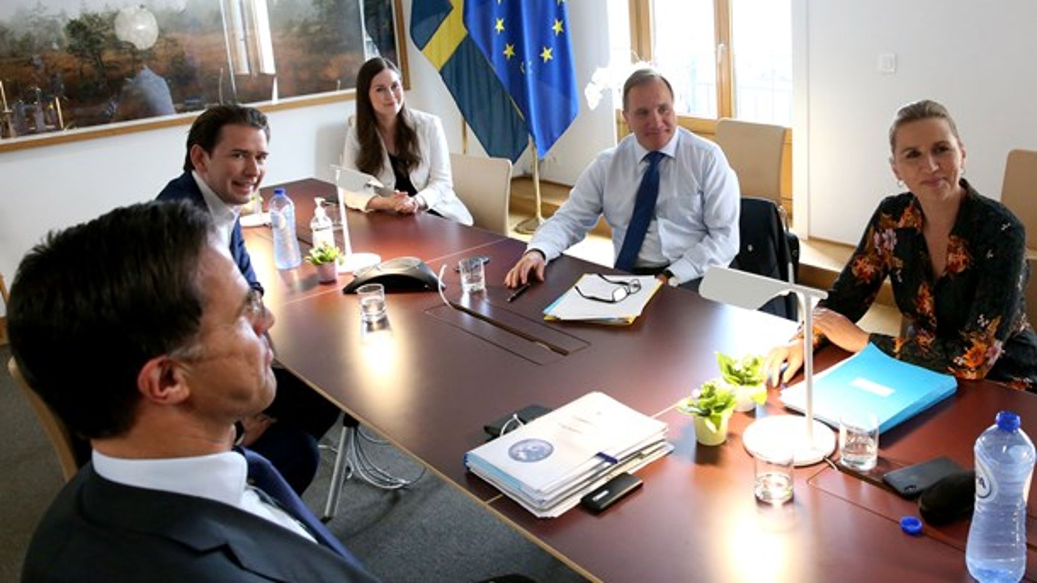 Statsministrene fra Holland, Østrig, Sverige og Danmark har under EU-forhandlinger udgjort sparebanden. Deres tilgang til økonomi er sørgelig, skriver professorer.