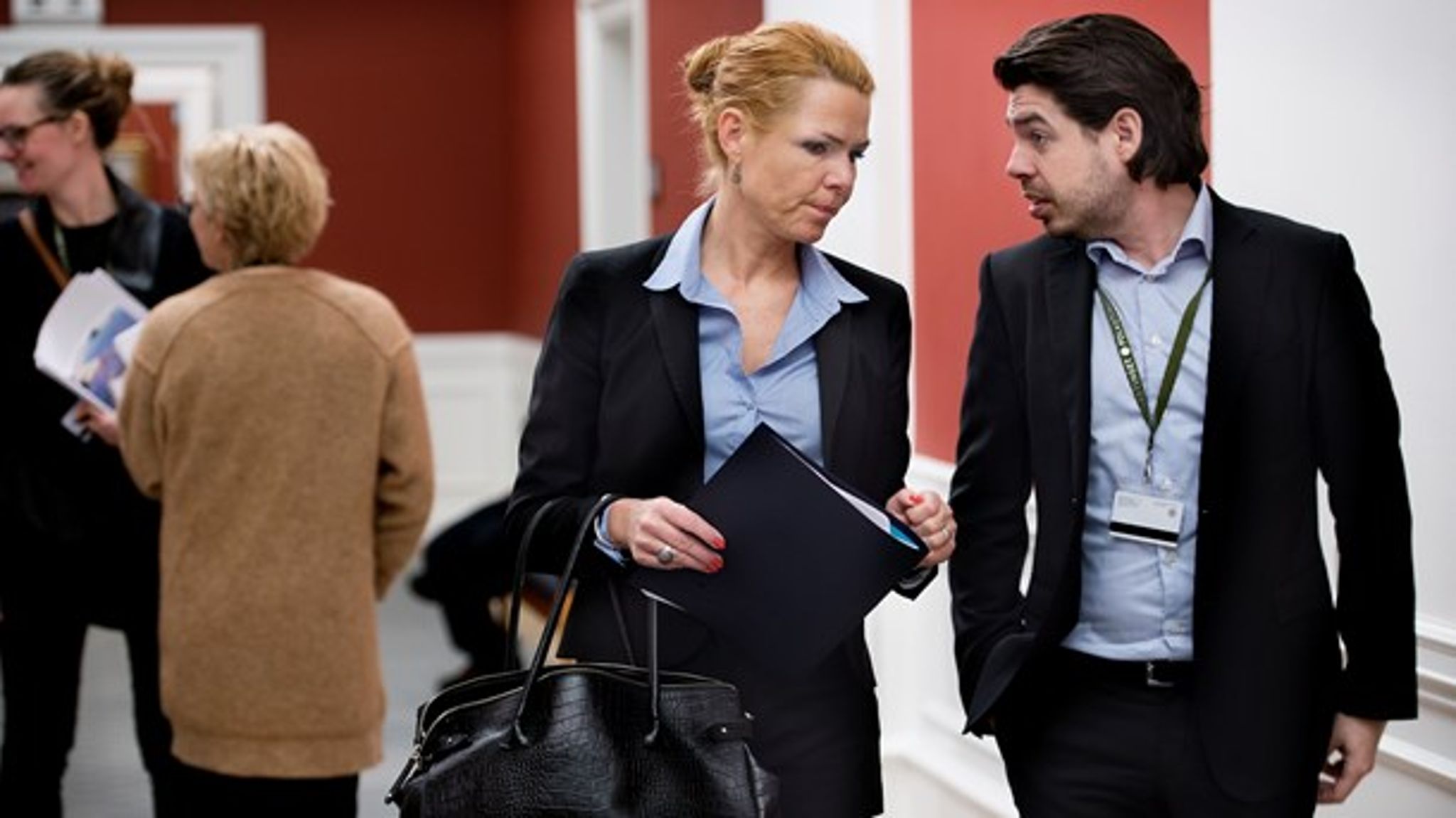 Fredag skal Inger Støjbergs (V) tidligere særlige rådgiver afhøres i Instrukskommissionen.