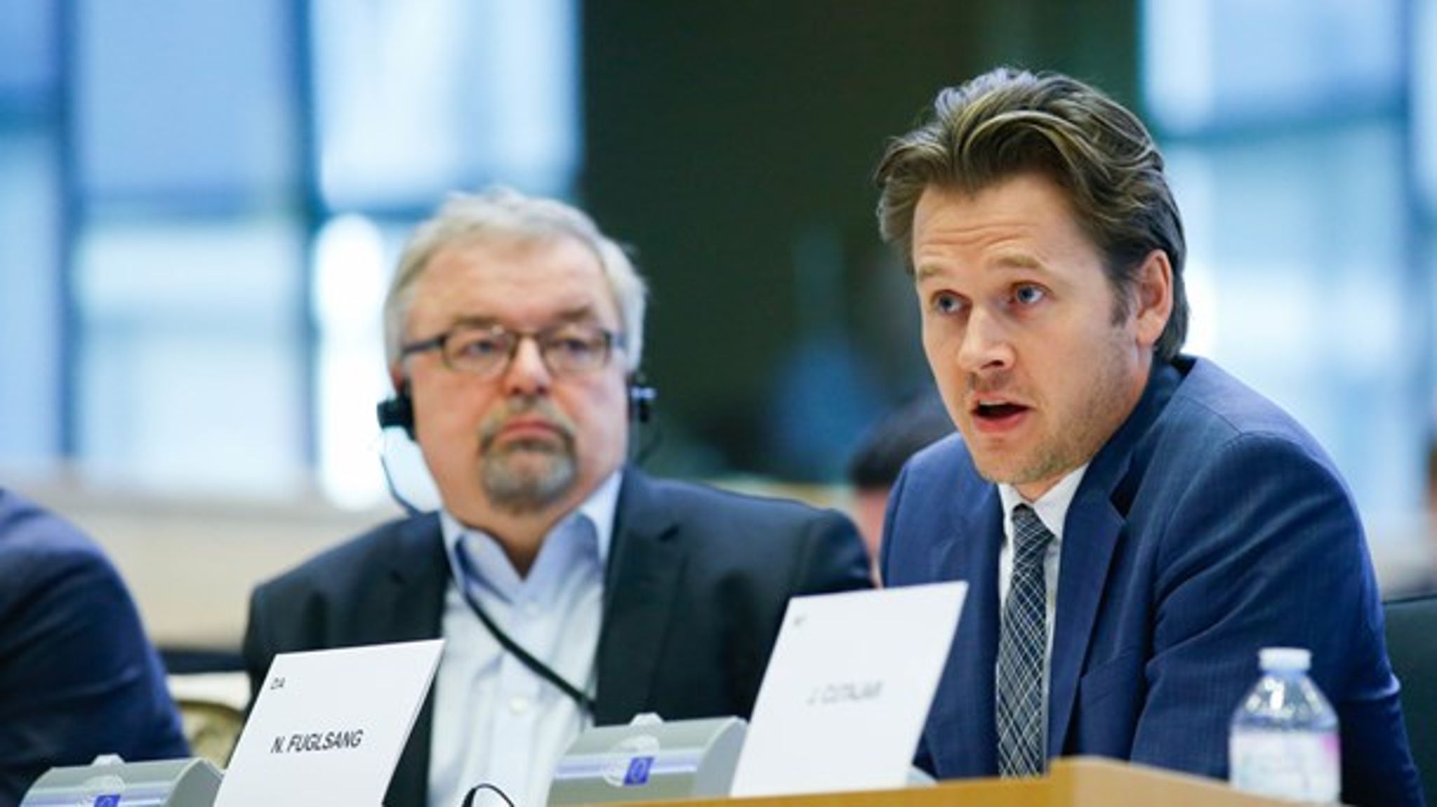 Den kritiske infrastruktur skal sikres bedre, så den ikke kan komme på fremmede hænder, og det skal ske nu, skriver Socialdemokratiets medlem af Europa-Parlamentet Niels Fuglsang.