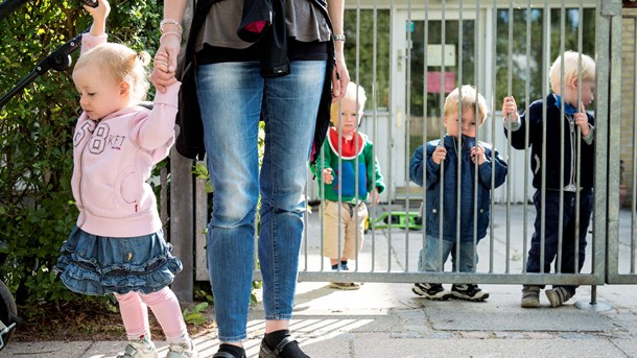 Coronanedlukningen gjorde det for alvor synligt, hvor afgørende en funktion pædagoger har for at få resten af samfundet til at hænge sammen, skriver Emilie Lindegaard.