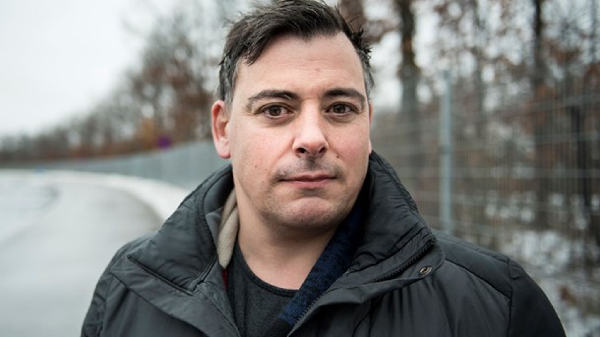 Mange integrationsprojekter er med til at fastholde børn og unge i en negativ indvandrerdiskurs, som de prøver at slippe fri af, mener Rami Zouzou.