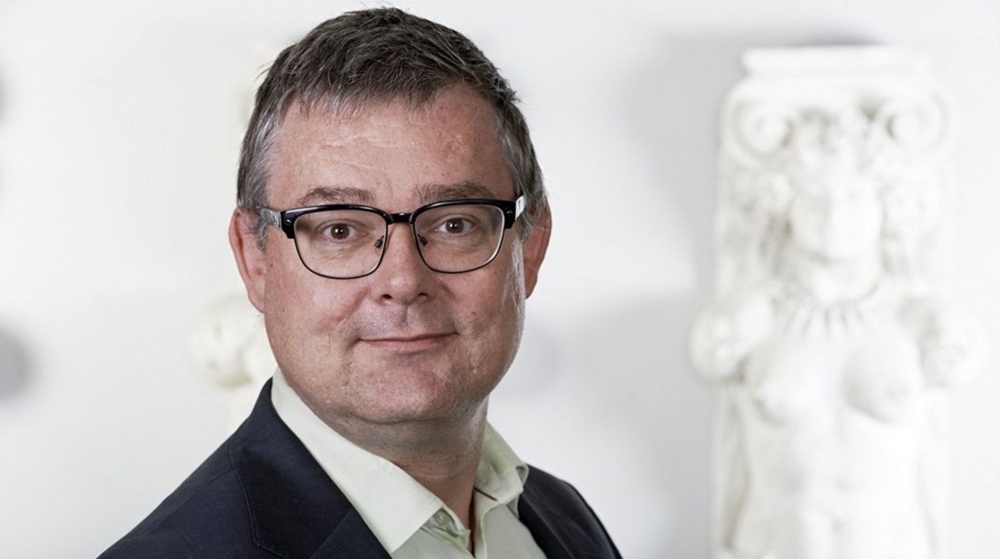 En stor del af løsningen for sammenhængende rejser er at forbinde køretøjer, signaler og trafikanter i et dynamisk net, skriver Jesper Højte Stenbæk fra Dansk Erhverv.