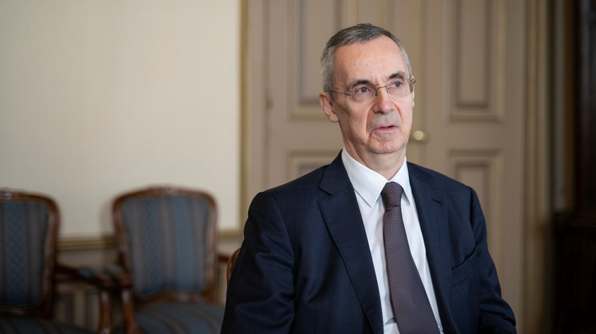 Den russiske ambassadør i Danmark, Vladimir Barbin, undrer sig over, hvorfor Nato-lande bruger retten til fri sejlads som påskud til at lave militære øvelser i russisk territorium, når den frie sejlads ikke er udfordret.