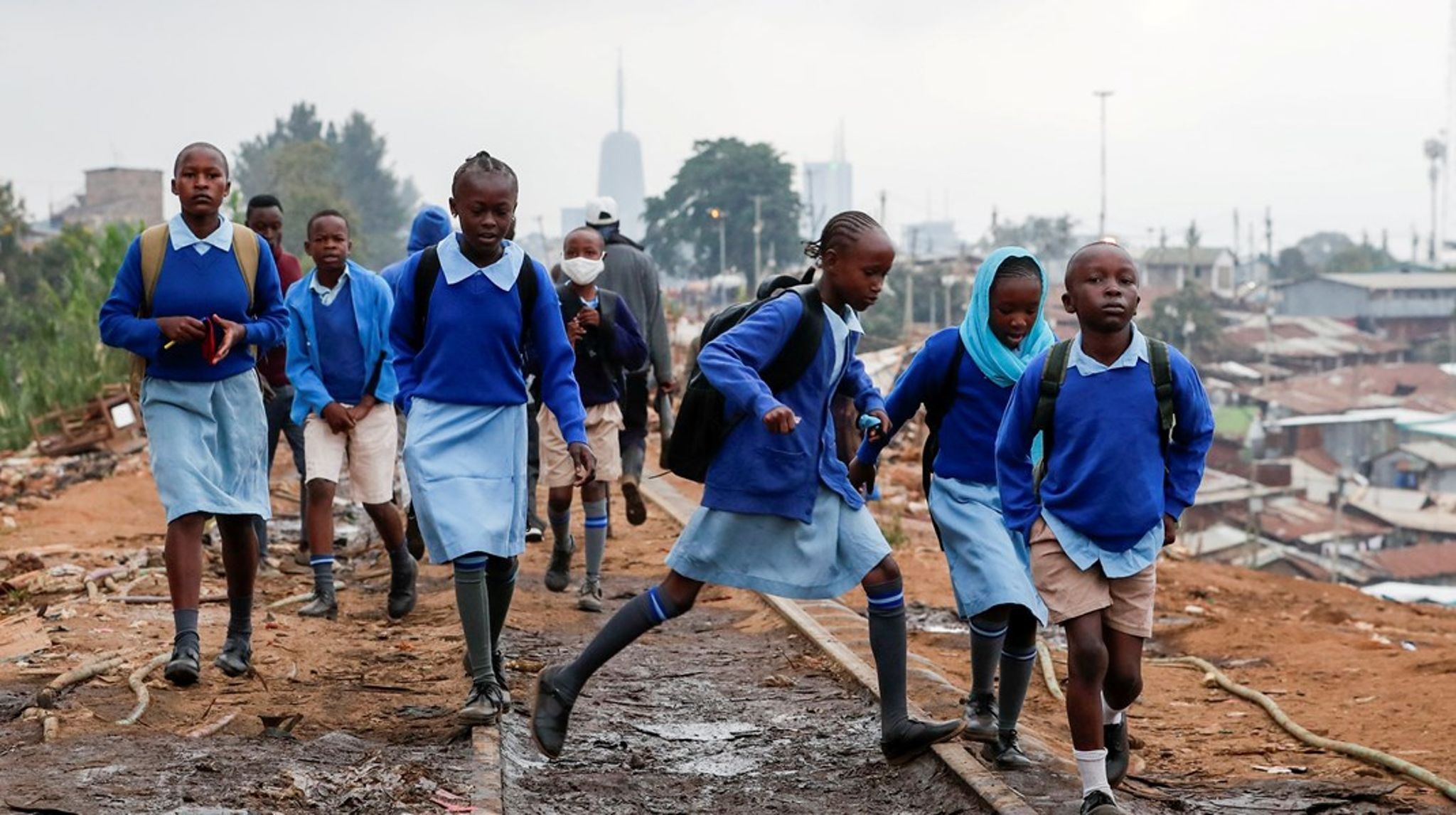 Profitskoler som Bridge International Academies udnytter fattige forældre med drømme om uddannelse til deres børn. Danmark må gå forrest og insistere på, at den internationale støtte skal standses,&nbsp;skriver Kira Boe.