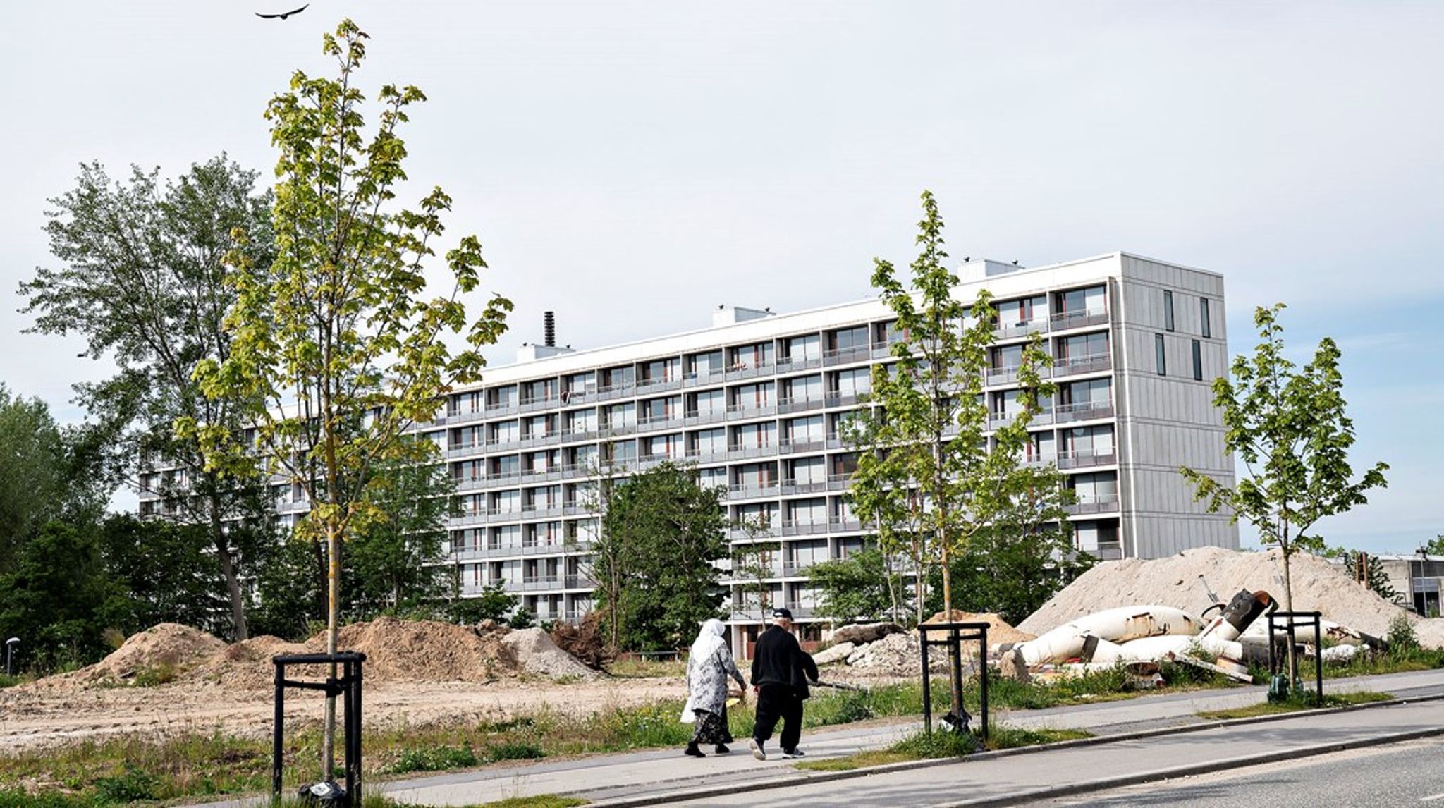 Regeringens ghetto-politik bygger på den antagelse, at områder med høj koncentration af bestemte slags mennesker i sig selv skaber problemer. Men&nbsp;det er folk der skaber ghettoerne, ikke omvendt, skriver Otto Brøns-Petersen.