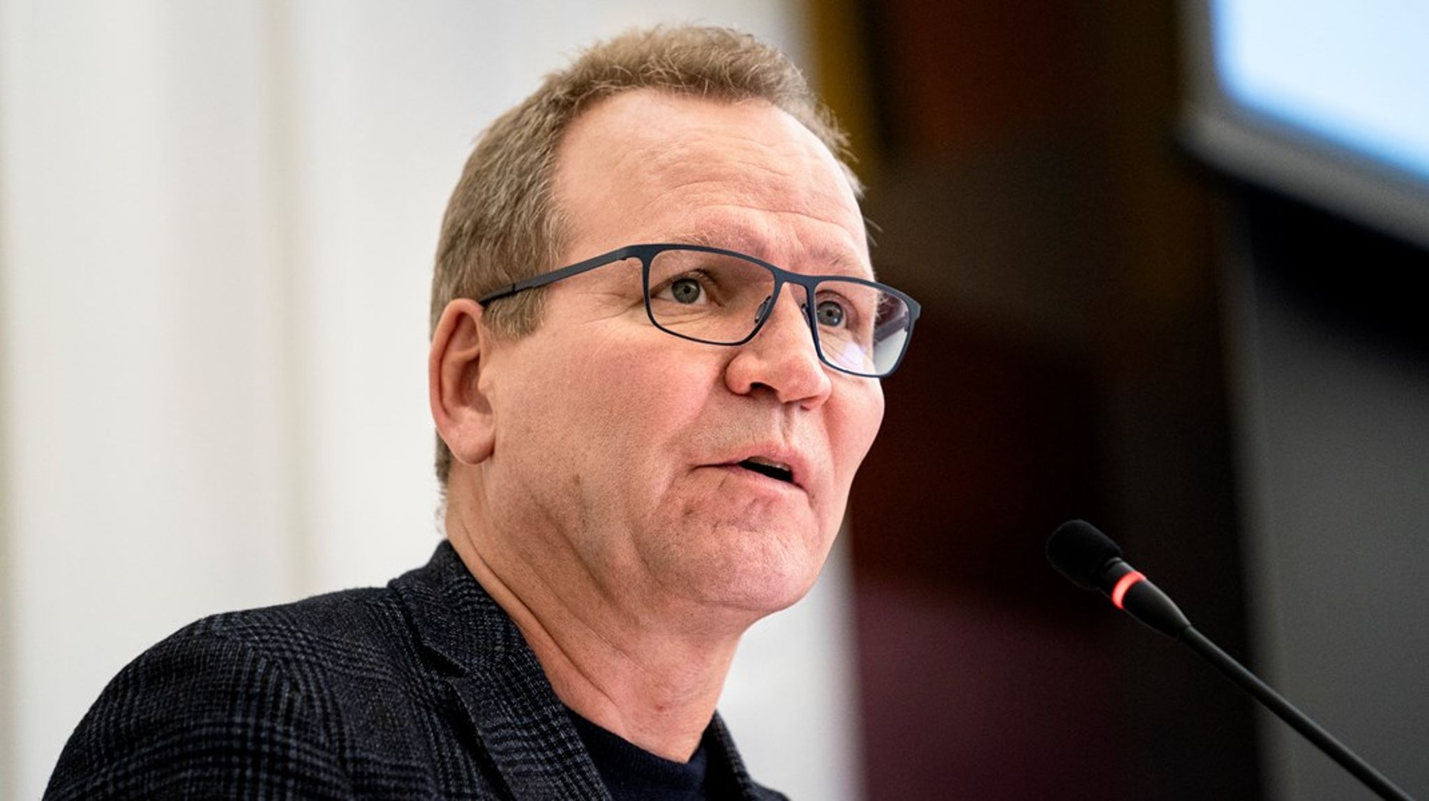 En lille gruppe af de mest velstillede stikker i flere vestlige lande af fra resten af
befolkningen.
Det må ikke ske i Danmark, skriver Troels Ravn (S).<br>