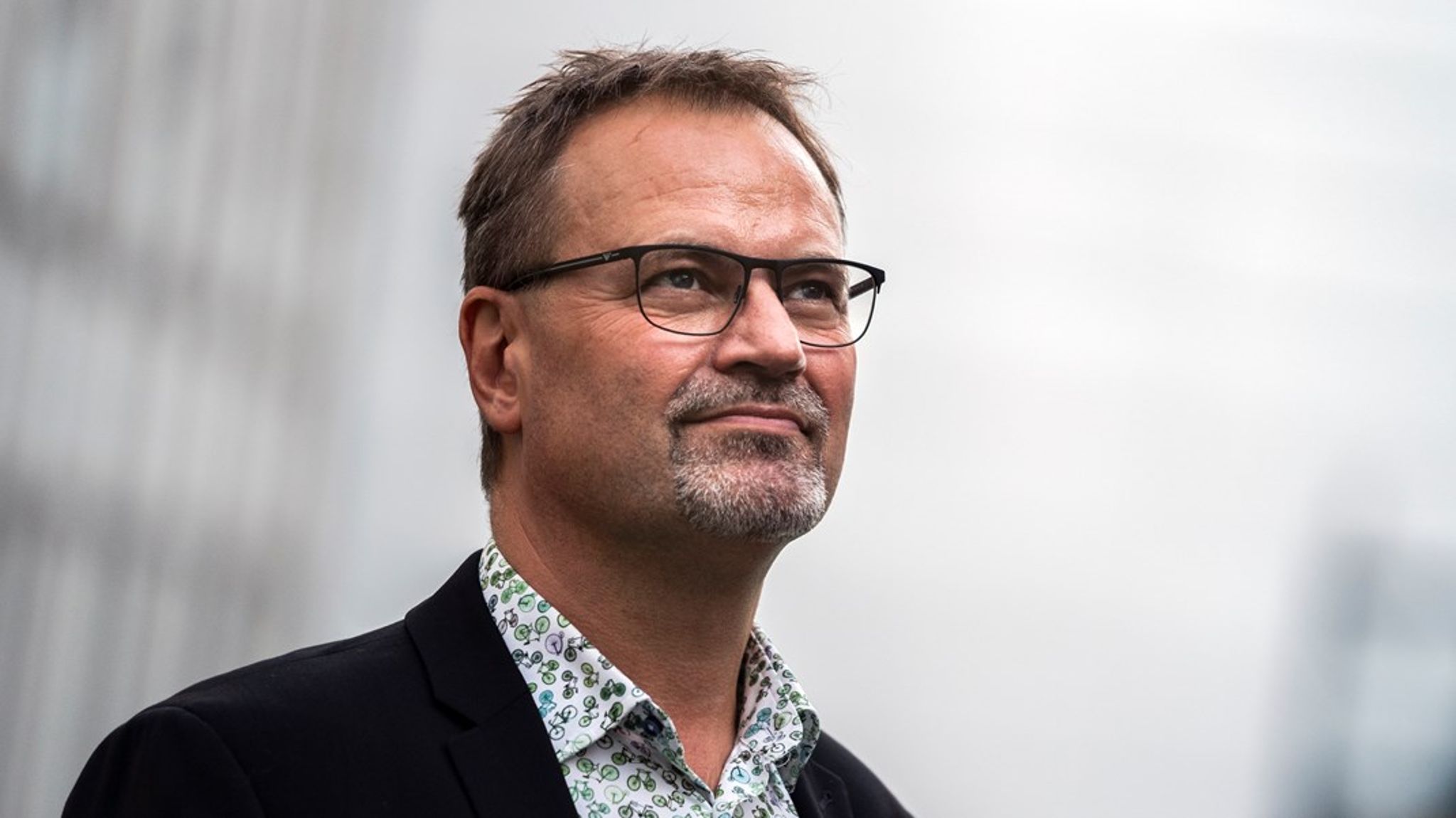 Vi må erkende, at de parterne på det offentlige arbejdsmarked ikke kan løse lønproblemet alene.
Derfor skal vi have&nbsp;trepartsforhandlinger, skriver DLF-formand&nbsp;Gordon Ørskov Madsen.