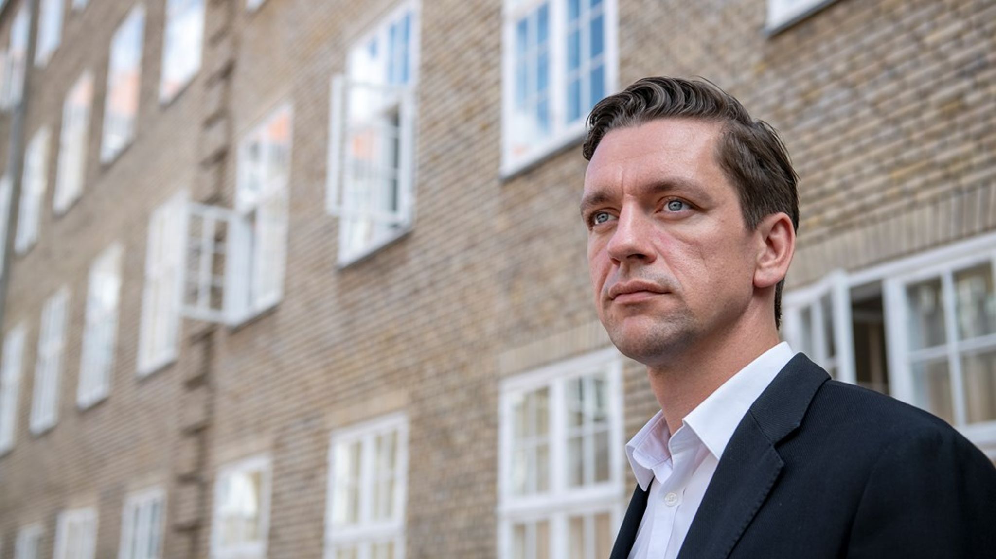 Boligminister Kaare Dybvad Bek (S): "Det er da mærkværdigt, at omkring halvdelen af Nørrebros toværelses lejligheder er ejet af folk, der bor uden for kommunen, og hvor top 3 har postnumre i Hellerup, Charlottenlund og Frederiksberg." 