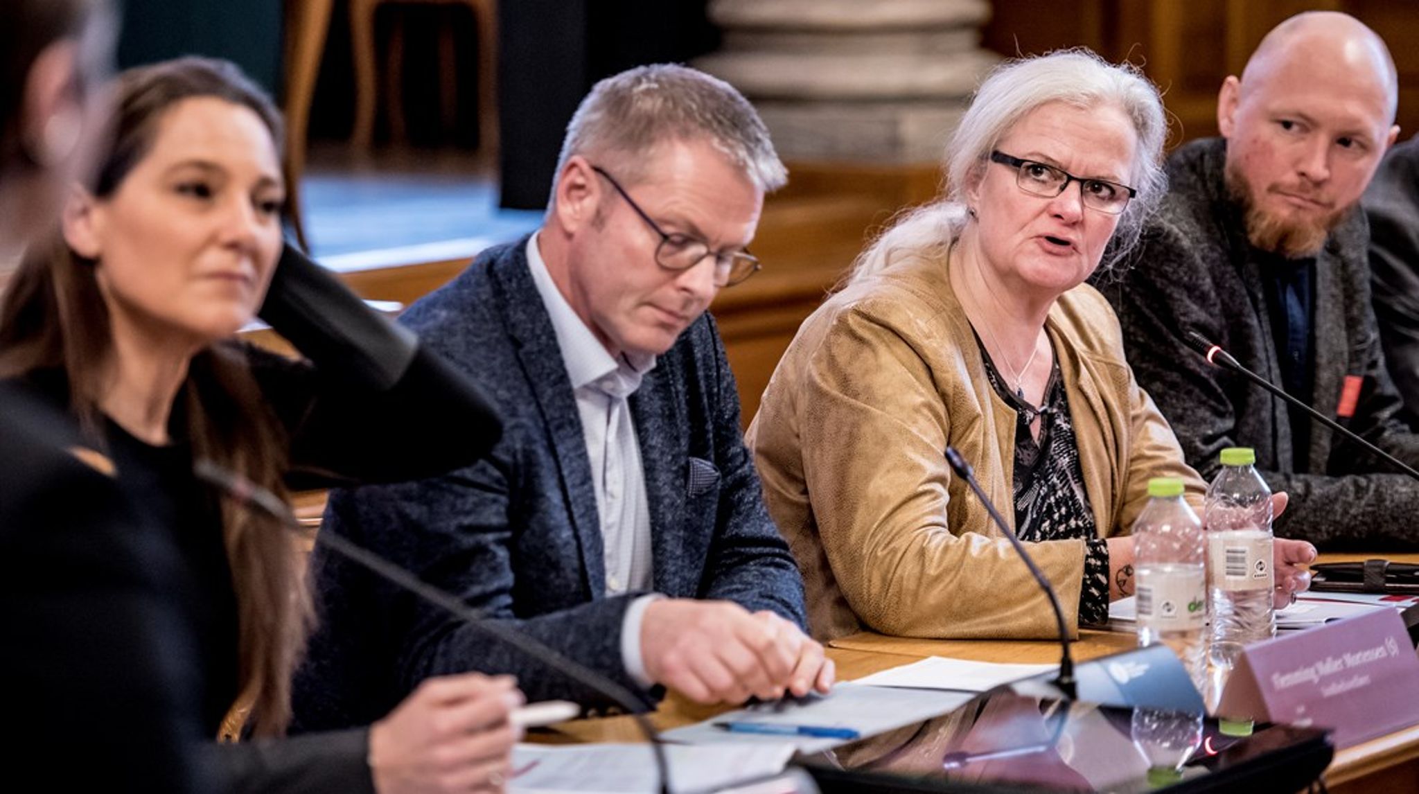 Psykiatriordførerne Jane Heitmann (V) og Liselott Blixt (DF) vil være blandt deltagerne, som skal&nbsp;debattere, hvorvidt de ser et behov for at indføre tjenestenumre&nbsp;på socialområdet.