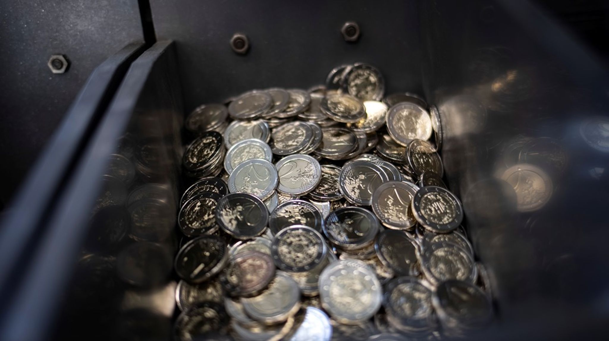 Genopretningsplanen og den økonomiske logik, der præger den med investeringer frem for nedskæringer, revolutionerer vores samfund mere end corona, mener Nyt Europa. 