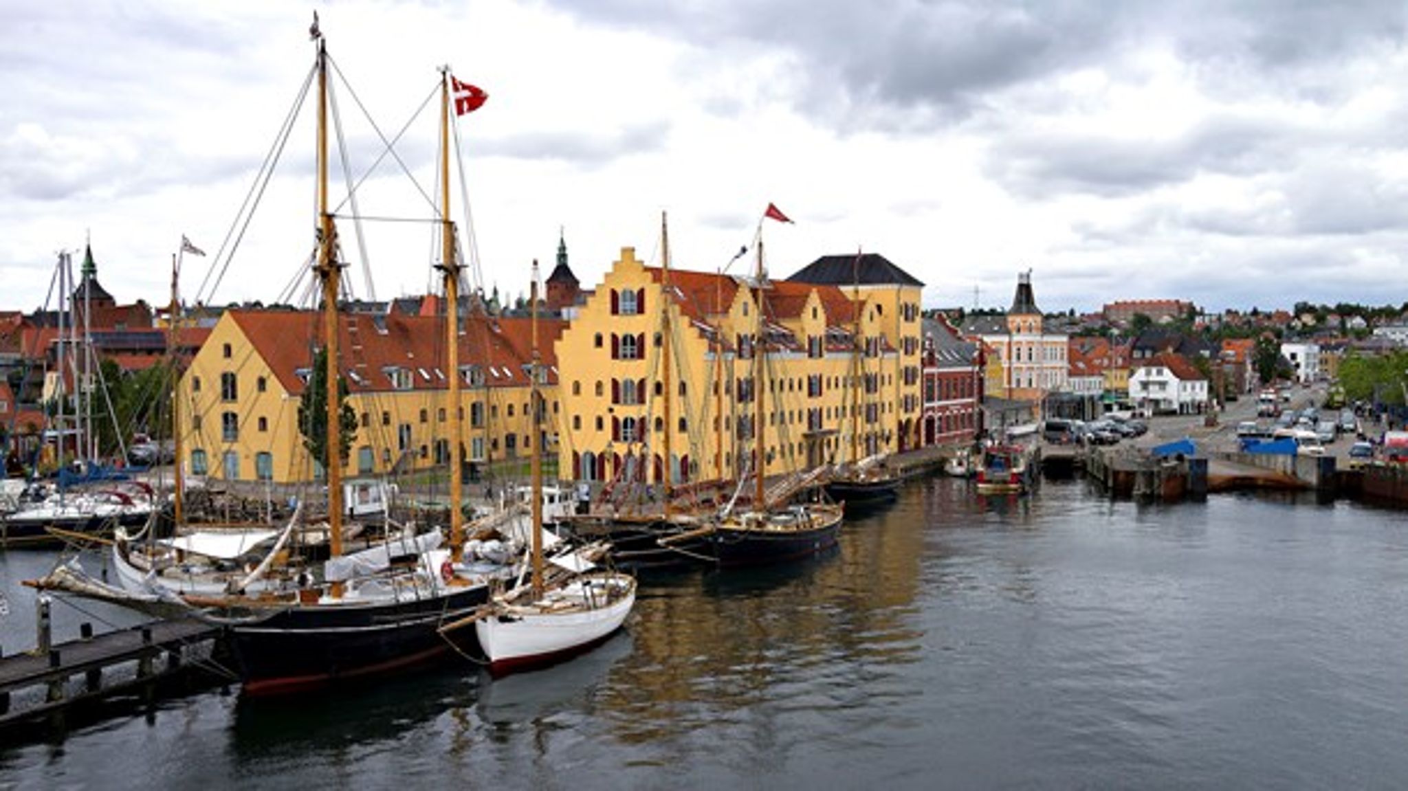 Svendborg er en af de fire kommuner, der får et nyt skattecenter med 100-150 medarbejdere. 