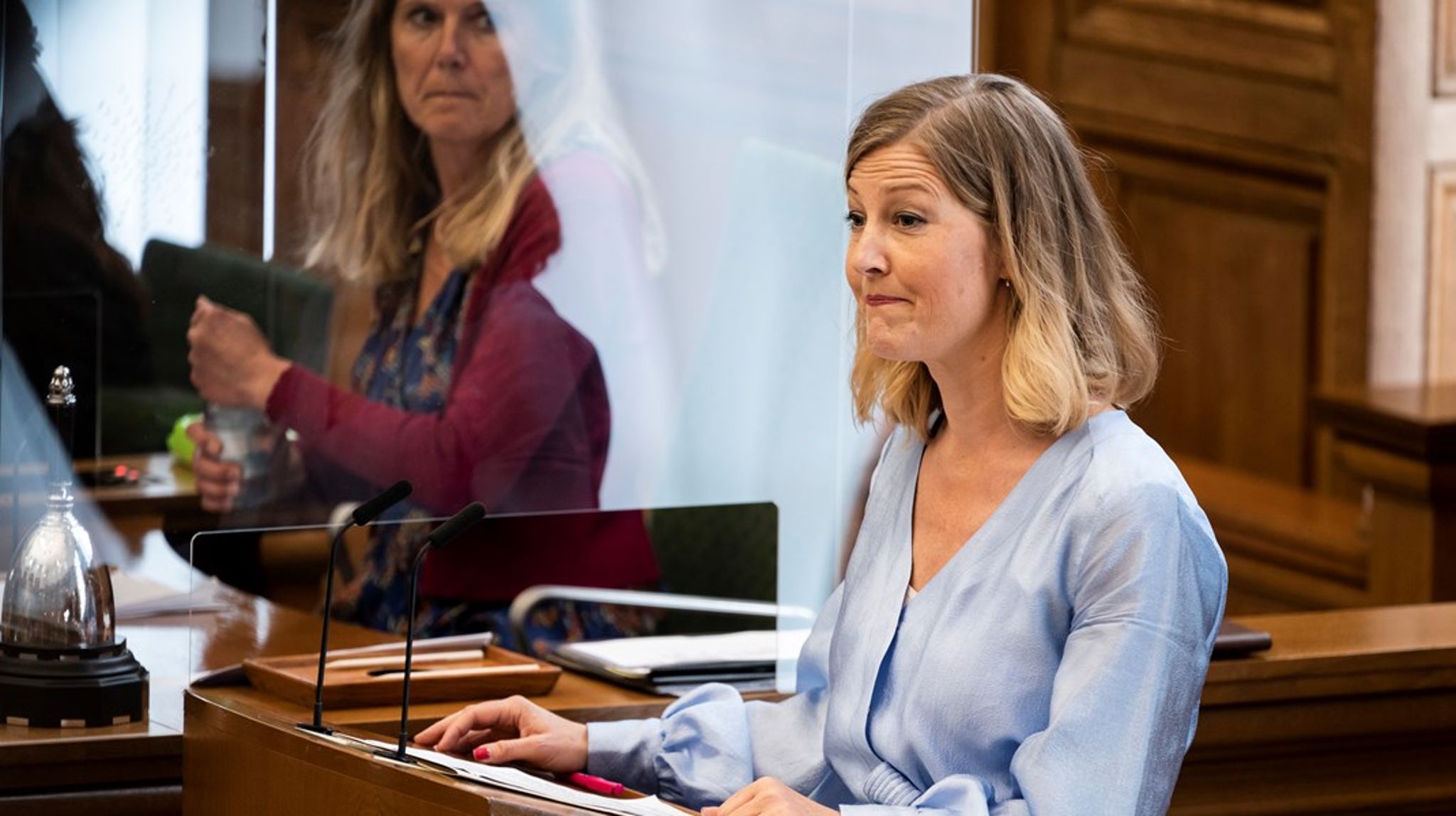 I kølvandet på udgivelsen af Sigge Winther Nielsens bog 'Entreprenørstaten' leverede Sofie Carsten Nielsen (R) en tale til afslutningsdebatten, hvor hun beskrev et politisk miljø, der er gået i stykker.