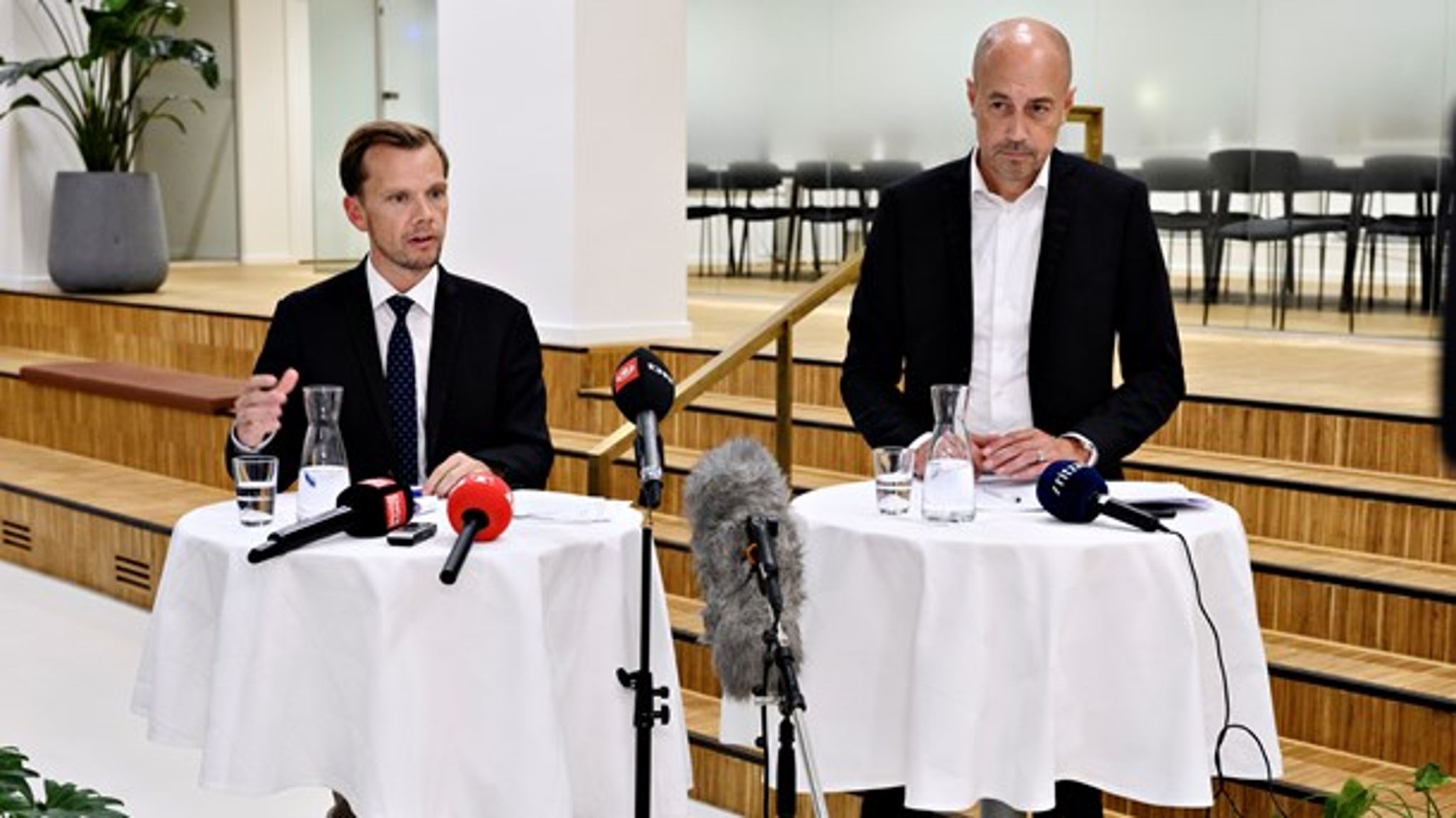 Magnus Heunicke fortalte på et pressemøde onsdag aften, at 35.500 planlagte operationer er blevet udskudt på grund af sygeplejerskernes strejke.