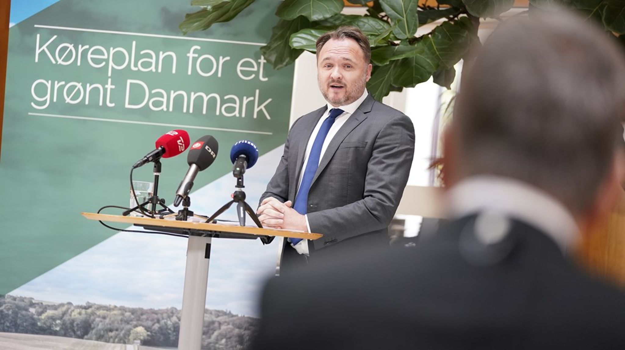 Regeringen vil i løbet af efteråret fremlægge en strategi for Power-to-X, der næste år skal følges op af udspil om omstilling af både luftfart og den tunge vejtransport. 
