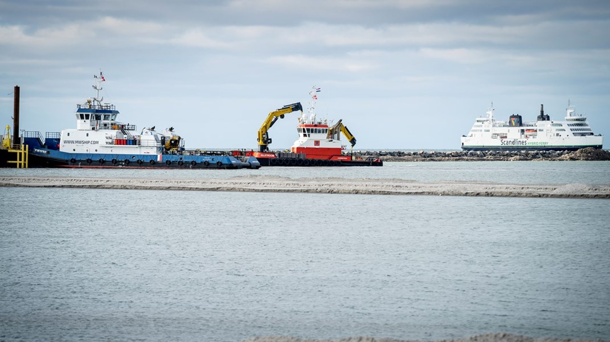 Scandlines færgerute mellem Rødby og Puttgarden passerer arbejdshavnen til Femern-forbindelsen.