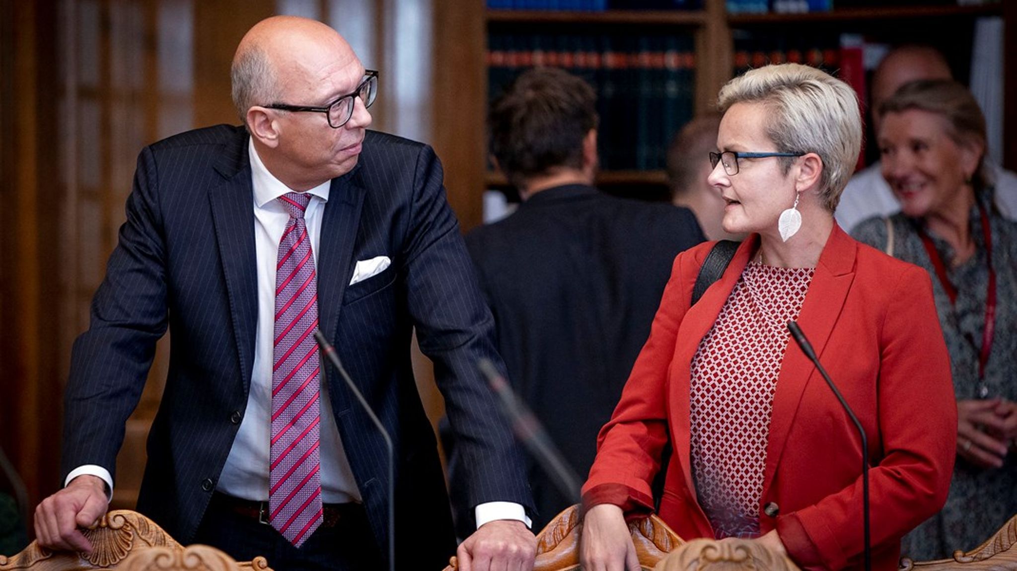 De små udkantserhvervsgymnasier skal sidestilles med de almene gymnasier på udkantstilskuddet, skriver Carsten Hogrefe.