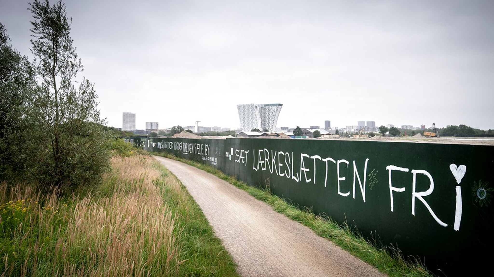 Amager Fælleds Venner er modstandere af byggeriet på Amager Fælled i København og ønsker det nu stoppet af rettens vej.