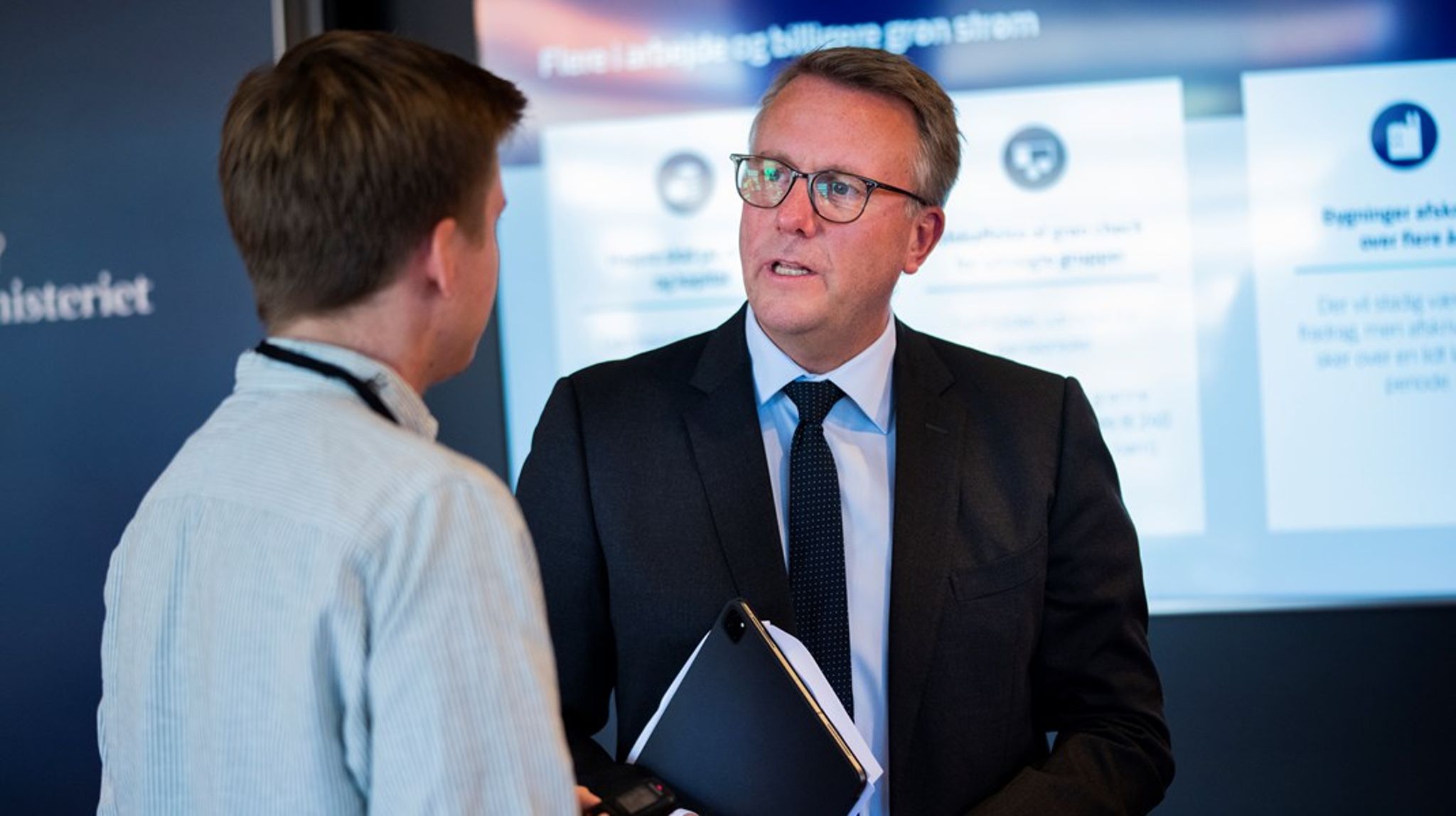 Efter mere end to år som skatteminister overtager Morten Bødskov nu rollen som forsvarsminister fra Trine Bramsen.