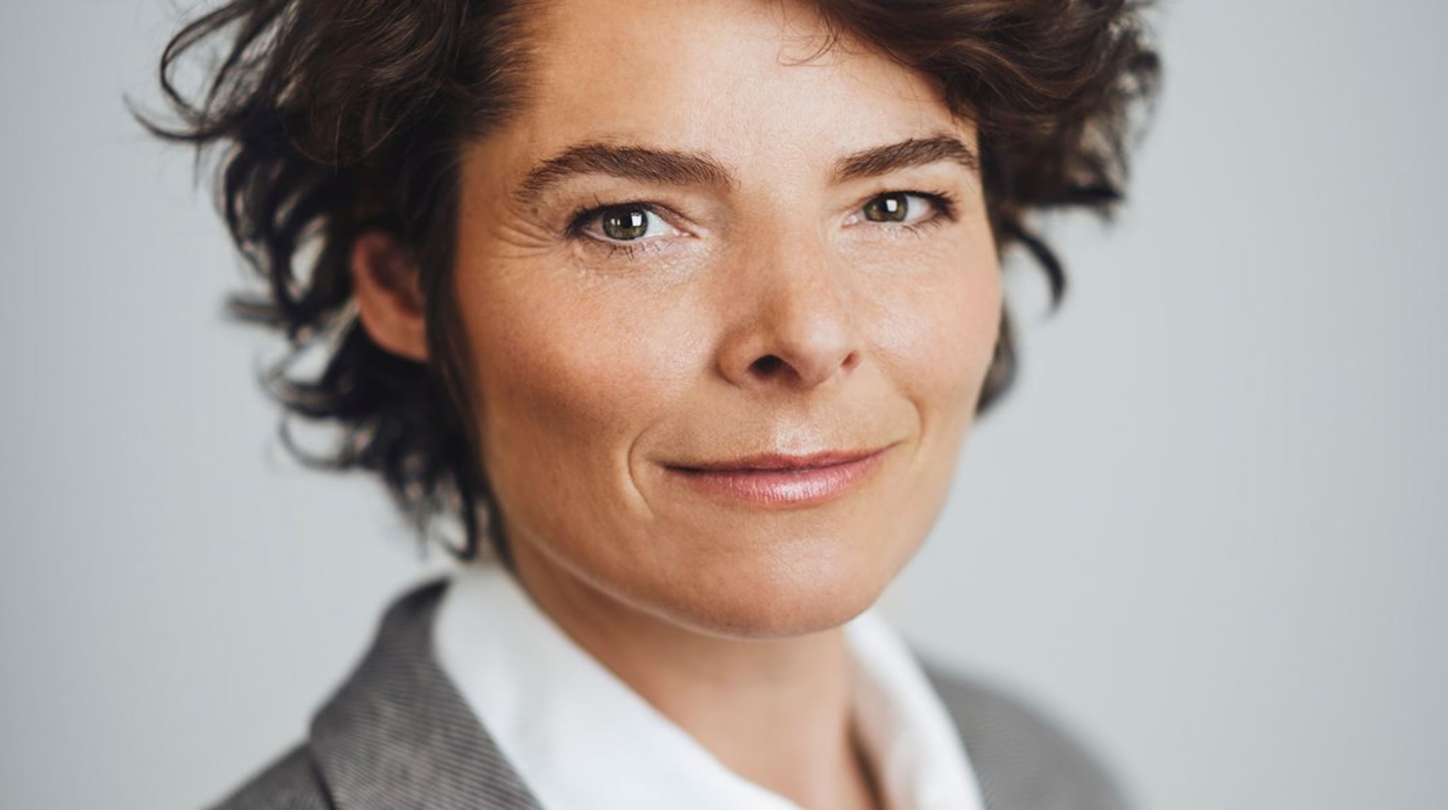 Forbrugerrådsformand Anja Philip mener, at EU's lov om virksomhedsansvar bør omfatte alle virksomheder – ikke bare de store.&nbsp;