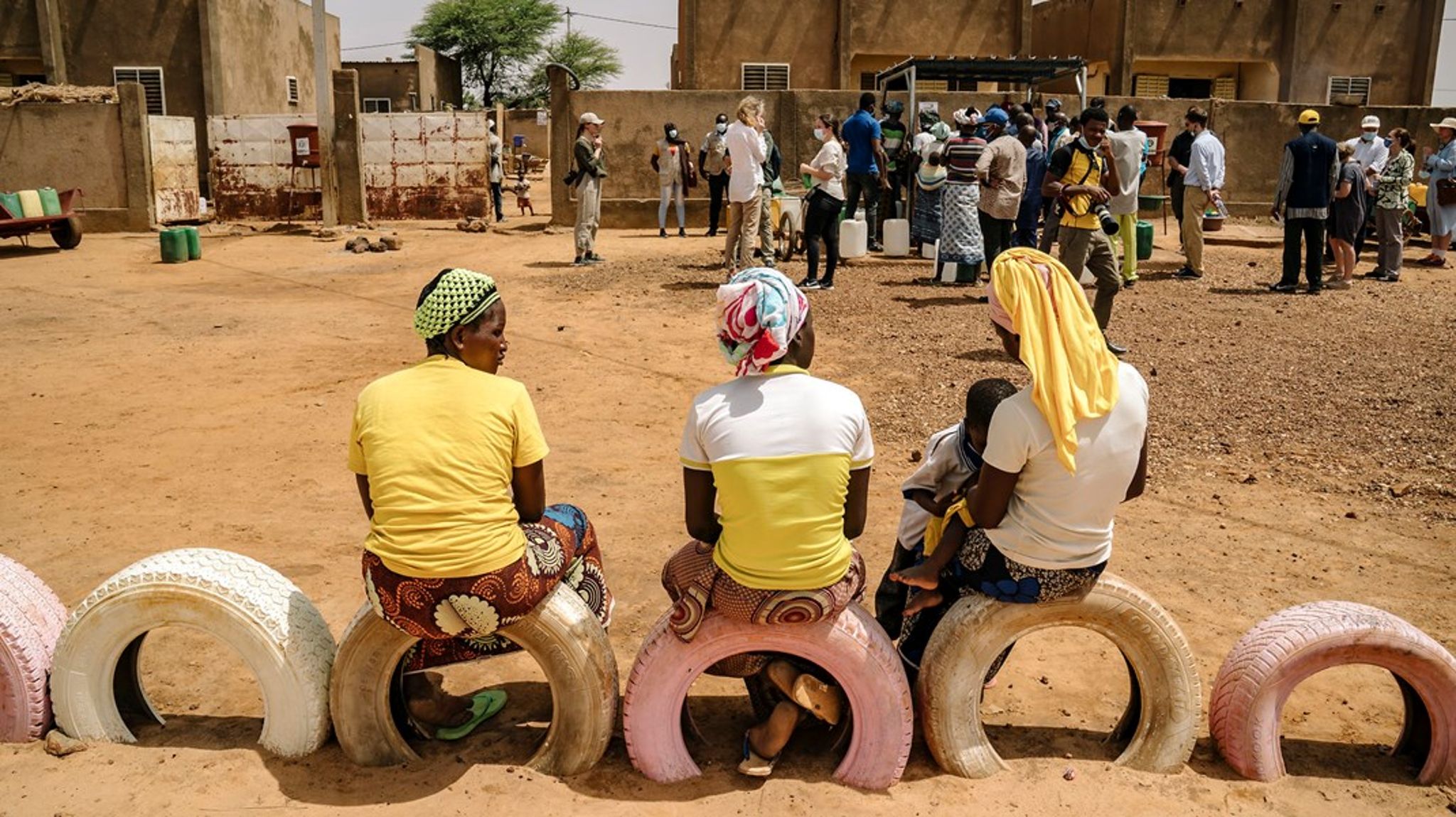 Hvad skal der ske med det store udviklingspolitiske Afrika-fokus, når regeringen lægger op til, at udlandsbistanden skal levere over to milliarder kroner til udgifterne for ukrainske flygtninge i Danmark?