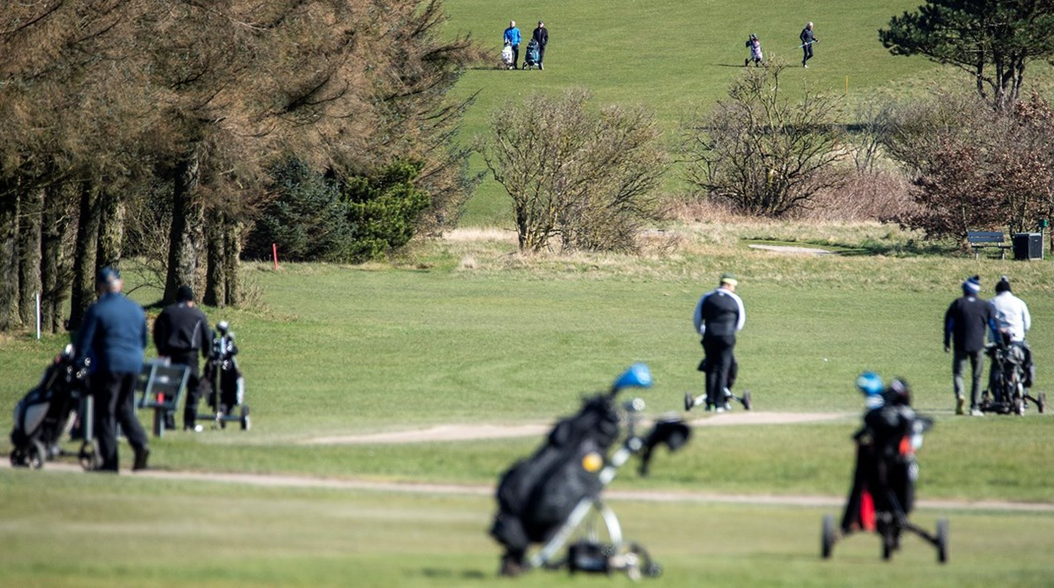 "Vi skal bruge anledningen til at få ryddet op i definitionen på almennyttige fonde. Som det er i dag, er det en ekstrem bred definition, der blandt andet levner plads til 90 golfklubber, Herlufsholm-fonden og Odd Fellow fonden. Alle sikkert fine foreninger, men skal de have fradrag," spørger Lisbeth Bech-Nielsen.