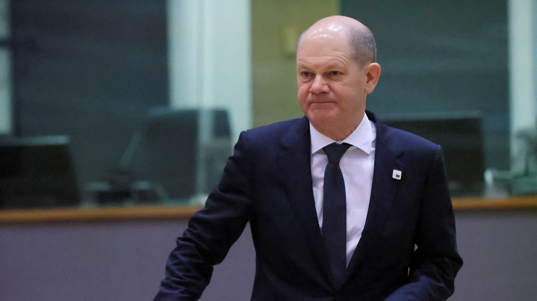 Med hensyn til anvendelsen af de 100 milliarder euro er den tyske regerings&nbsp;klare udmelding, at der bliver tale om "udrustning – og ikke oprustning", skriver Jakob Henius.