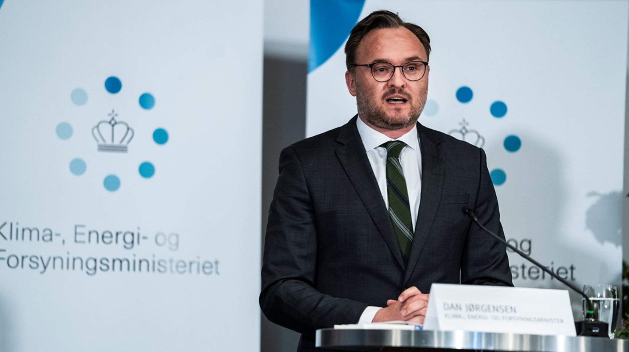 Det bedste, man fra dansk side kan gøre, er at vise vejen og presse på primært i EU kredsen
for at accelerere implementering af den nye Fit for 55 plan, og både herhjemme
og i EU arbejde for at øge reduktionsmålsætningerne såvel som klimafinansieringen
til at støtte aktiviteter i udviklingslandene, skriver Anne
Olhoff og John Christensen.