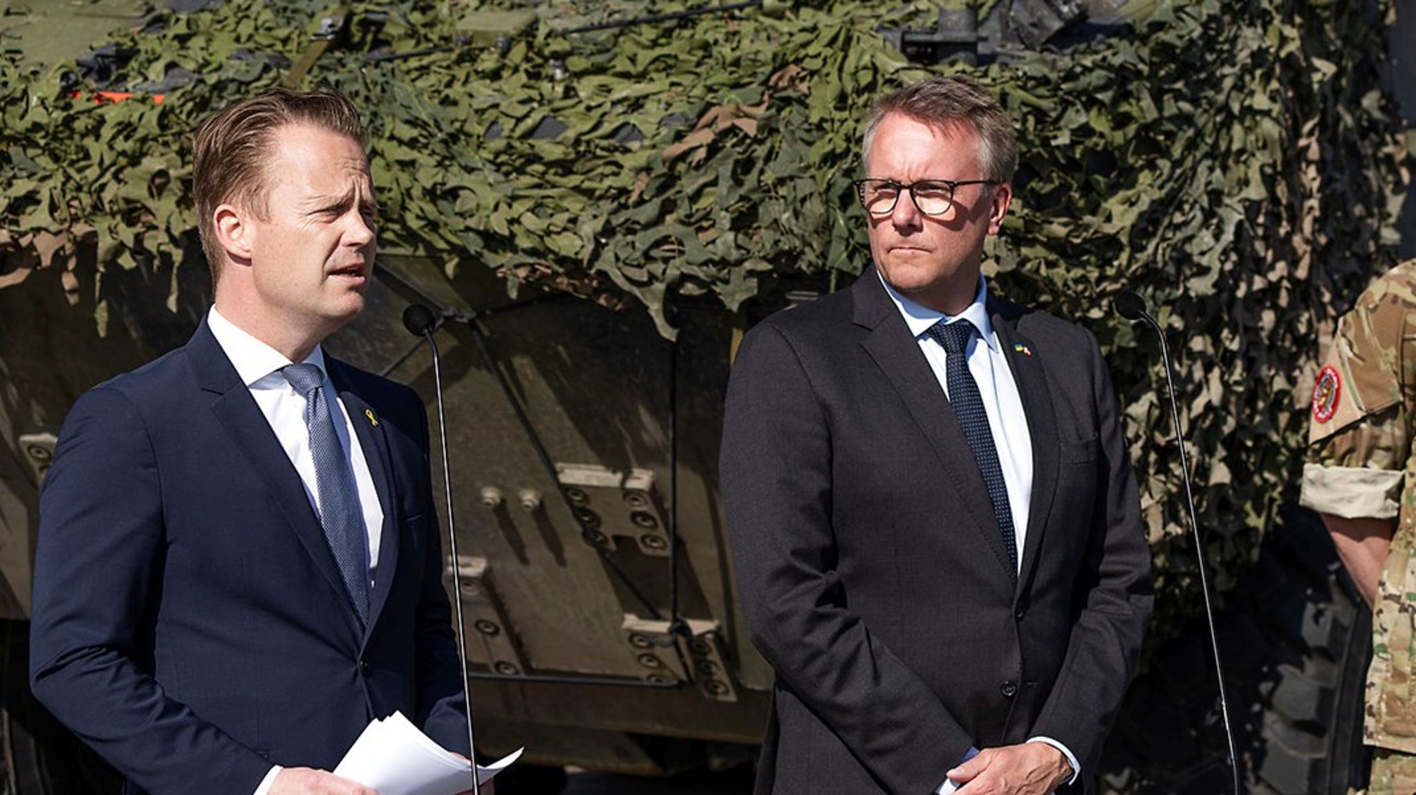 Vi må massivt styrke de diplomatiske instrumenter. Hold op med det børnehavepjat med gensidige udvisninger, det er nu der er brug for kontakter, skriver&nbsp;Michael Metz Mørch.