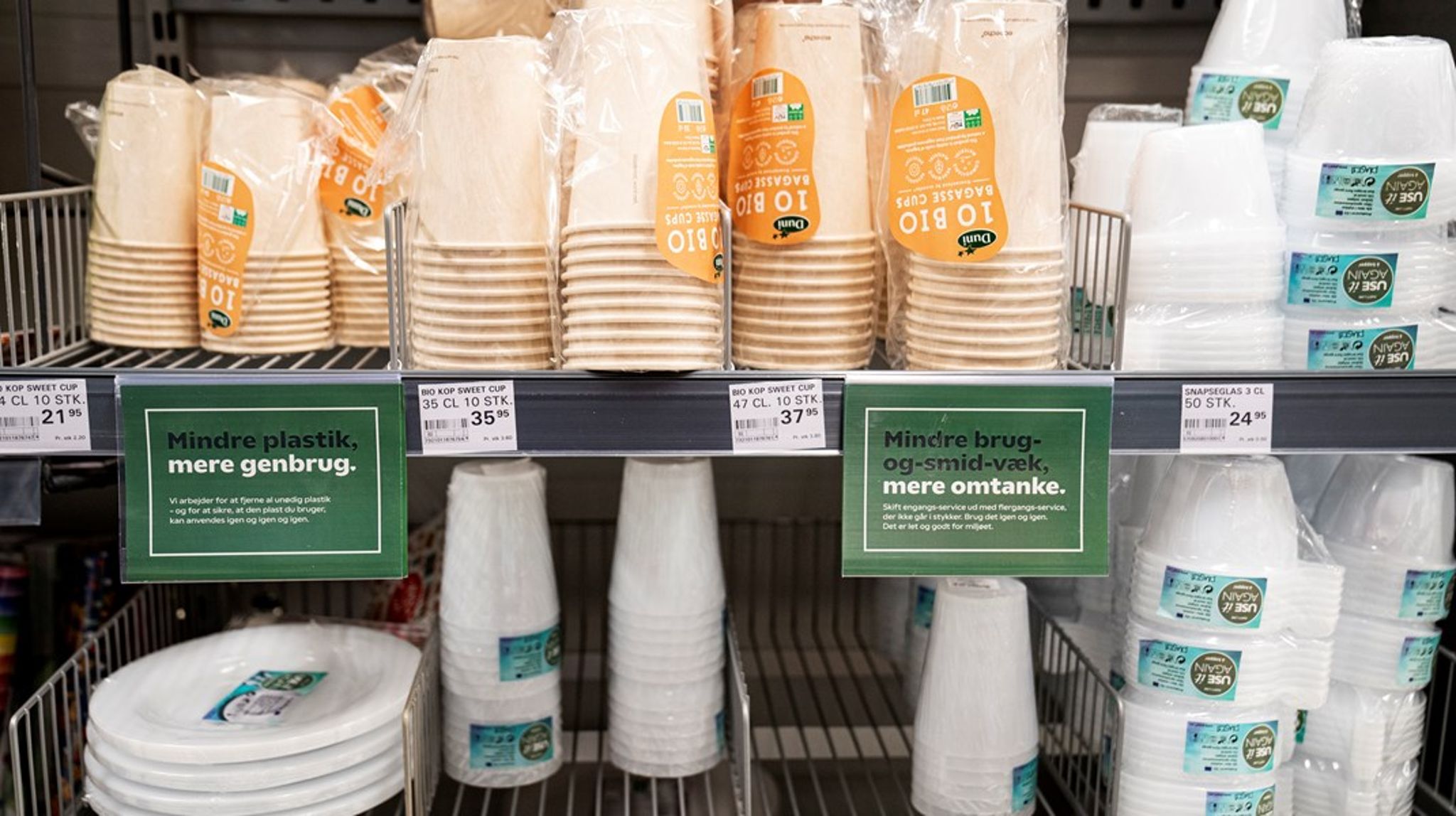 80 procent af al plastik i havet kommer fra land. Størstedelen er fra emballager til føde- og drikkevarer. Der er behov for et farvel til engangsprodukter og et grundlæggende skift til flergangsbrug, skriver Jens
Anton Klingstrøm Klinken, Arendse Gulløv m.fl. 