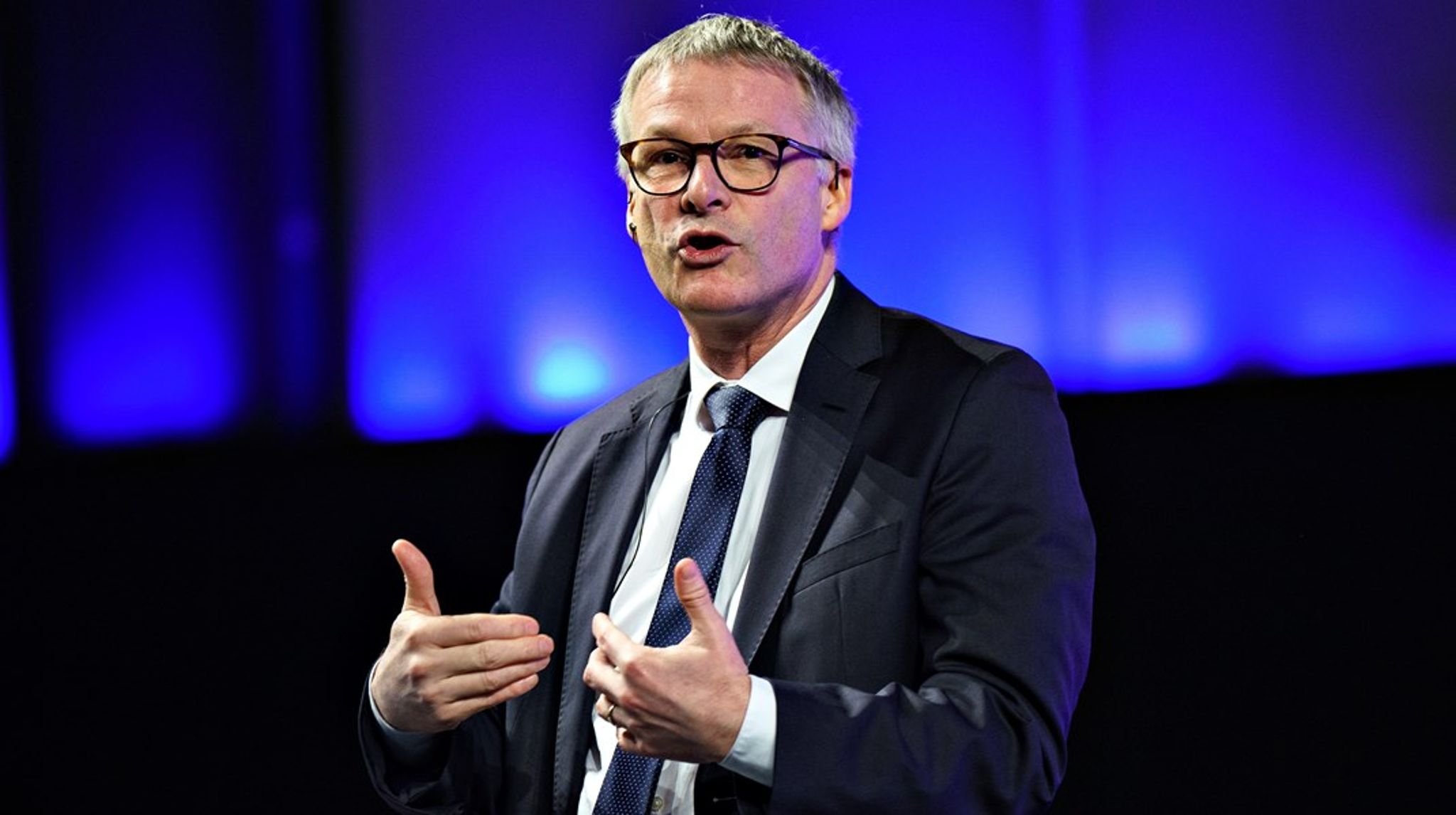 I marts 2022 blev Jeppe Tranholm-Mikkelsen udpeget som ny departementschef i Udenrigsministeriet. Han kom fra en stilling som&nbsp;generalsekretær for EU-Rådet.<br>