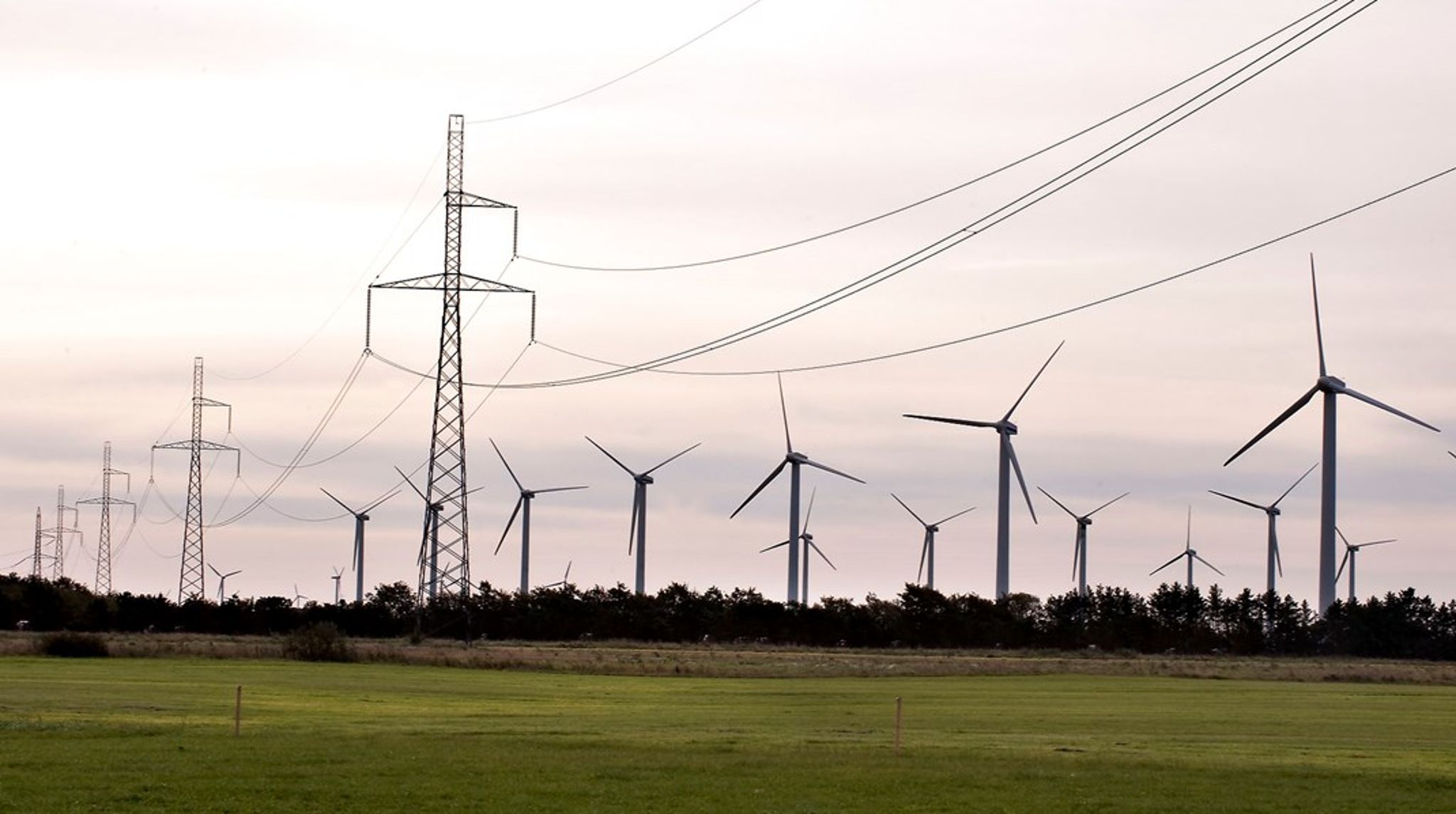 Prisen på el vil potentielt stige med 285 procent fra december 2021 til december 2022, viser en analyse fra Green Power Denmark.&nbsp;