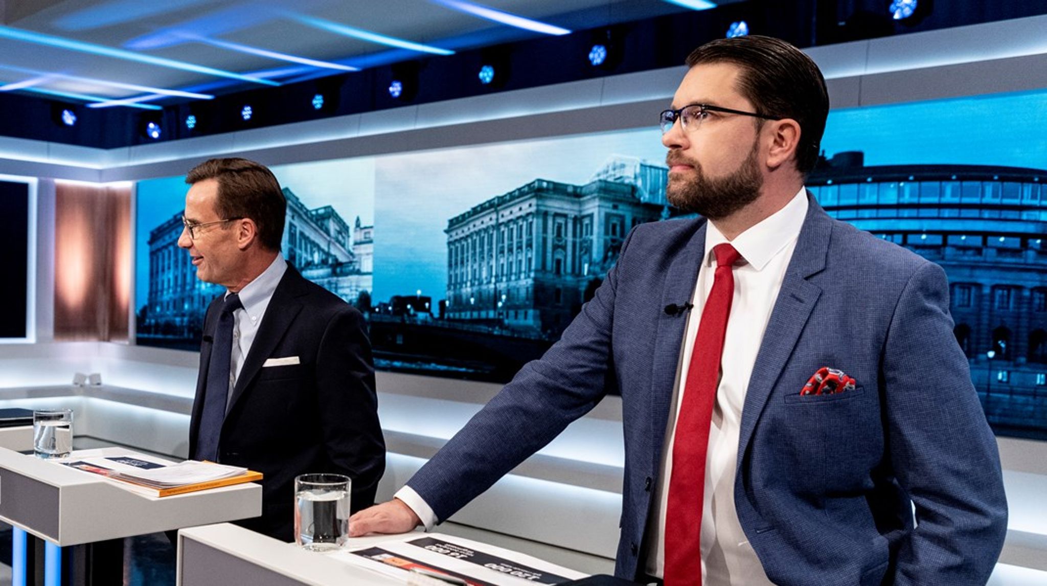 Om Moderaternes leder, Ulf Kristersson (tv), kan få&nbsp;Sverigedemokraternes leder, Jimmie Håkansson&nbsp;(th) til at samarbejde med de andre borgerlige partier, bliver spændende at holde øje med, siger Jakob Nielsen i Ajour.&nbsp;