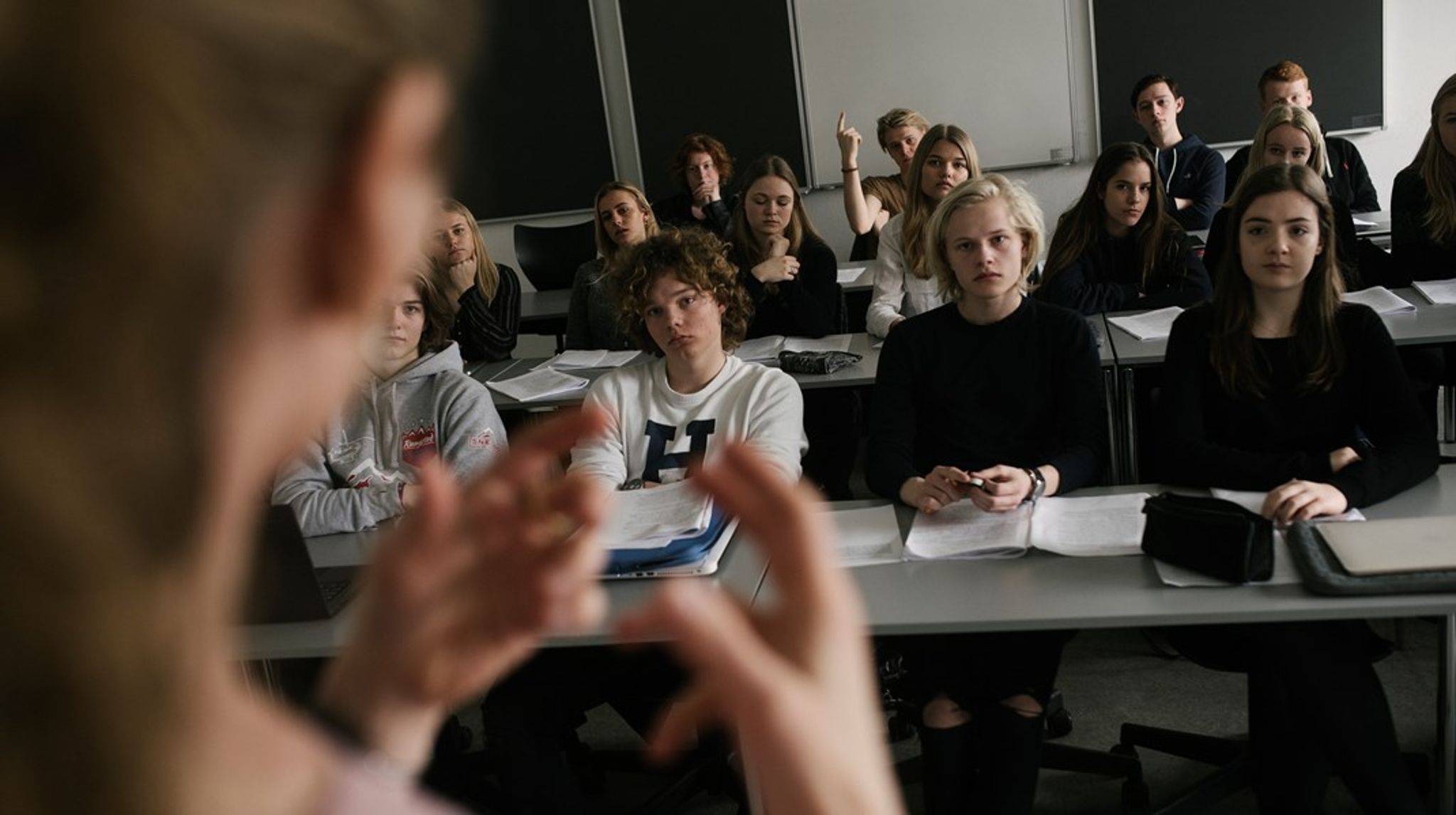 Det markedsgjorte uddannelsessystem er den store årsag til flere af gymnasiernes udfordringer. Det gælder blandt andet et overdrevent rekrutterings- og fastholdelsesfokus, karakterinflation og begrænset fri debat og
ytringsfrihed i praksis&nbsp;for lærerne, skriver Jan Maintz.