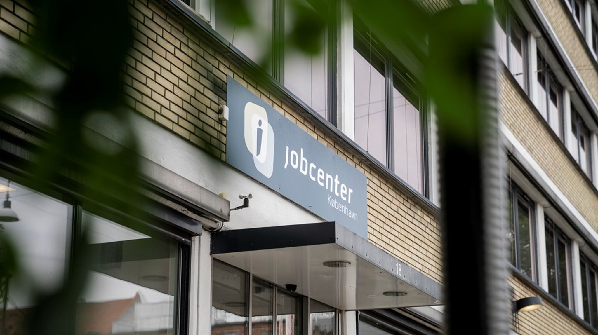Vi skal give bedre plads til socialrådgivernes faglige skøn og individuelle vurderinger, skriver Marie Vithen, Rikke Troelsen og Signe Færch. 