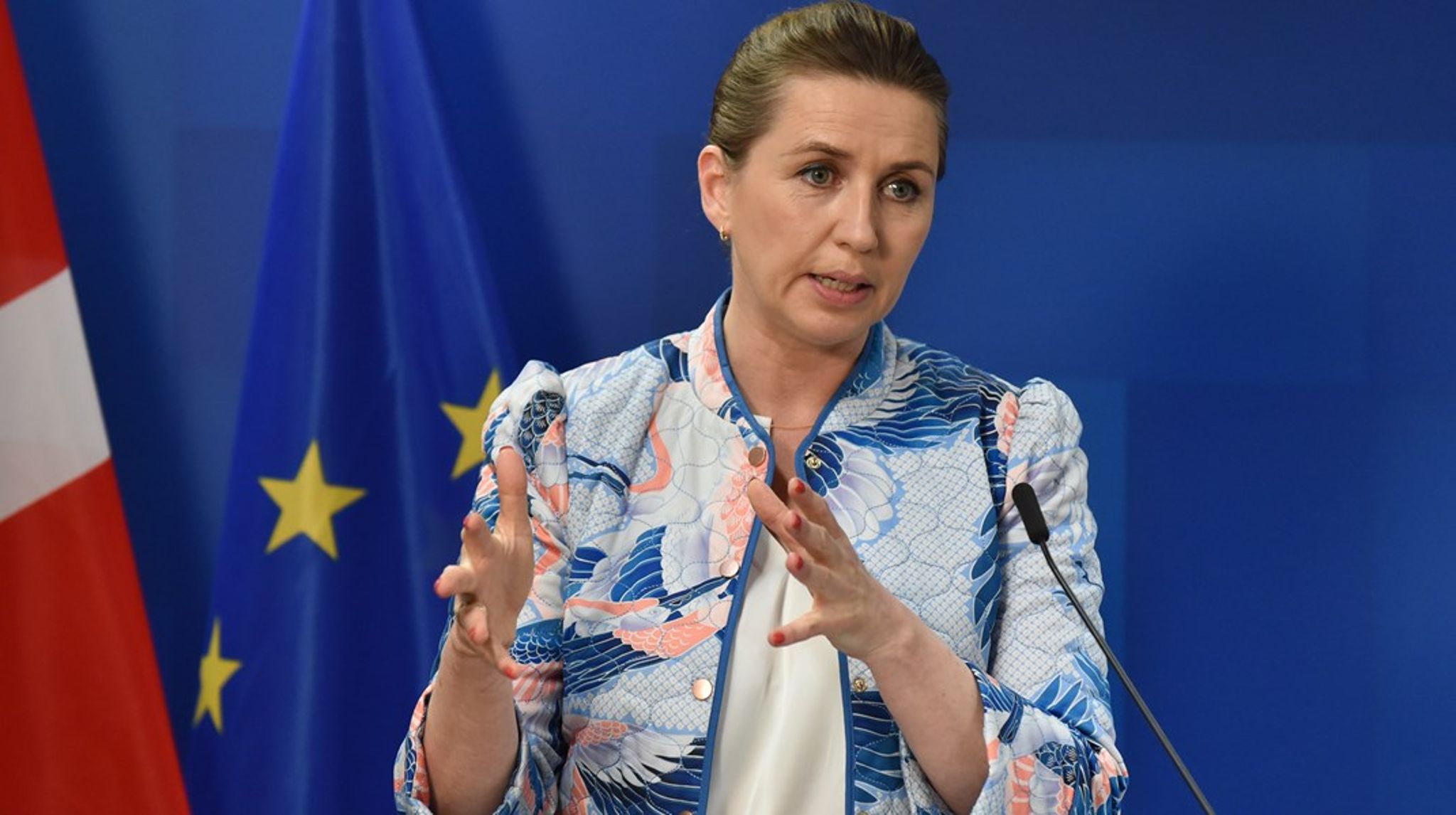 Mette Frederiksen (S) har manøvreret på Danmarks vegne i EU efter en 15 år gammel politisk aftale. Den skal opdateres efter valget, mener et flertal på Christiansborg.