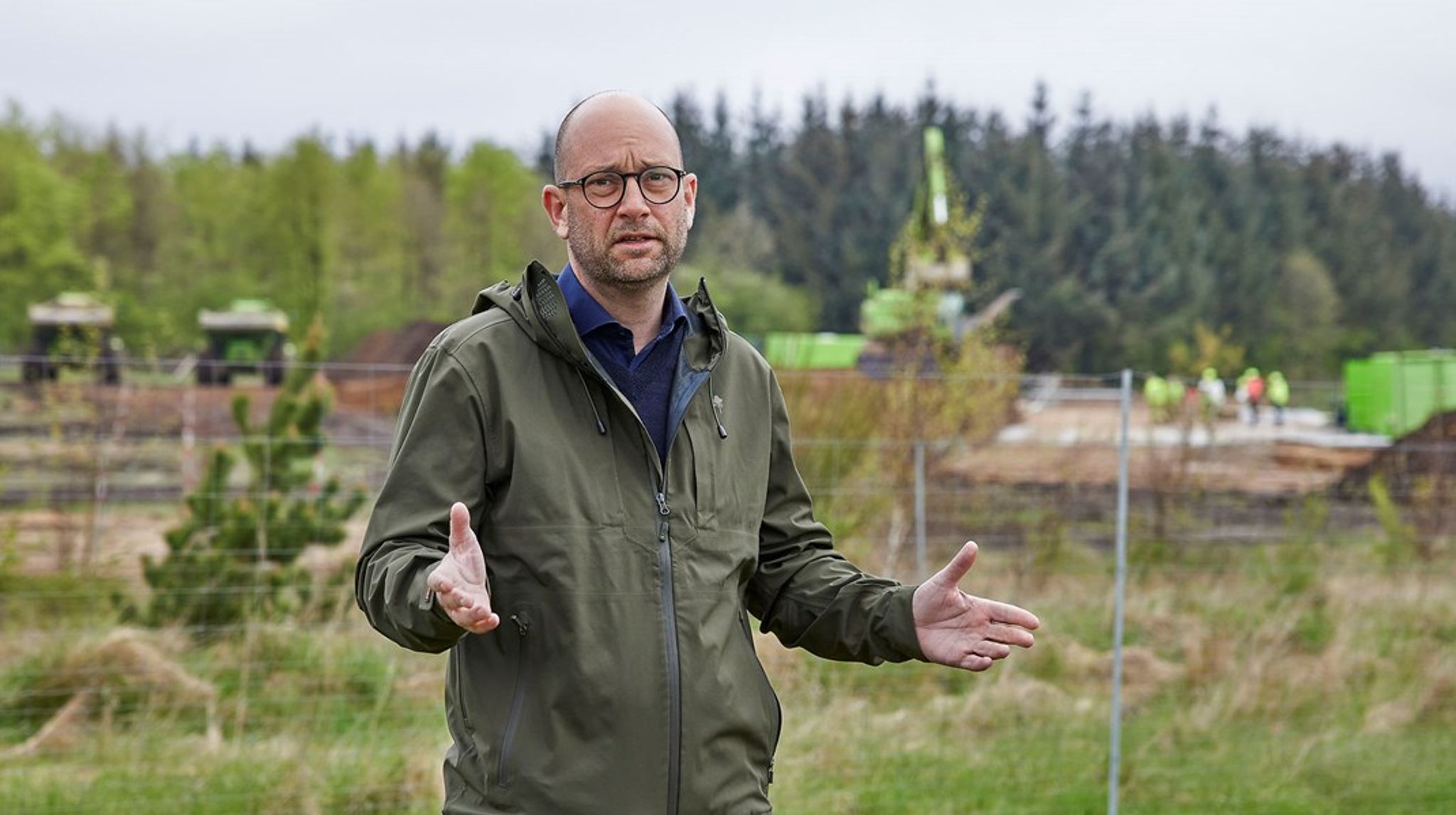 Der skal være mere plads til natur og vedvarende energi i landskabet i de kommende år, mener S. Pladsen kan især opstå på nogle af de nuværende landbrugsmarker, siger fødevareminister Rasmus Prehn (S).&nbsp;