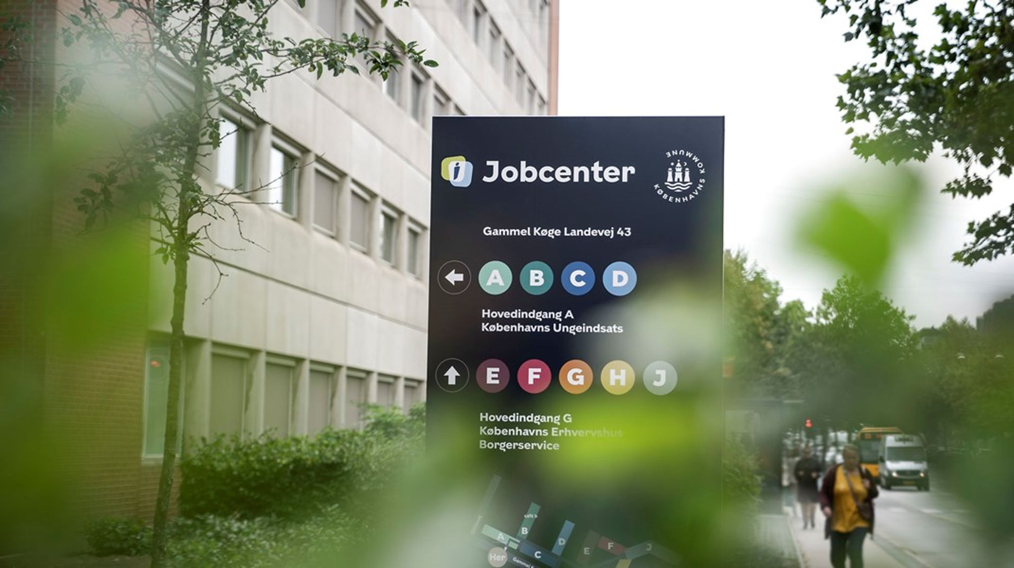 Tre ud af fire af de borgere, vi møder i landets jobcentre, har andre udfordringer end ledighed at tumle med, skriver&nbsp;Peter Rahbæk Juel.