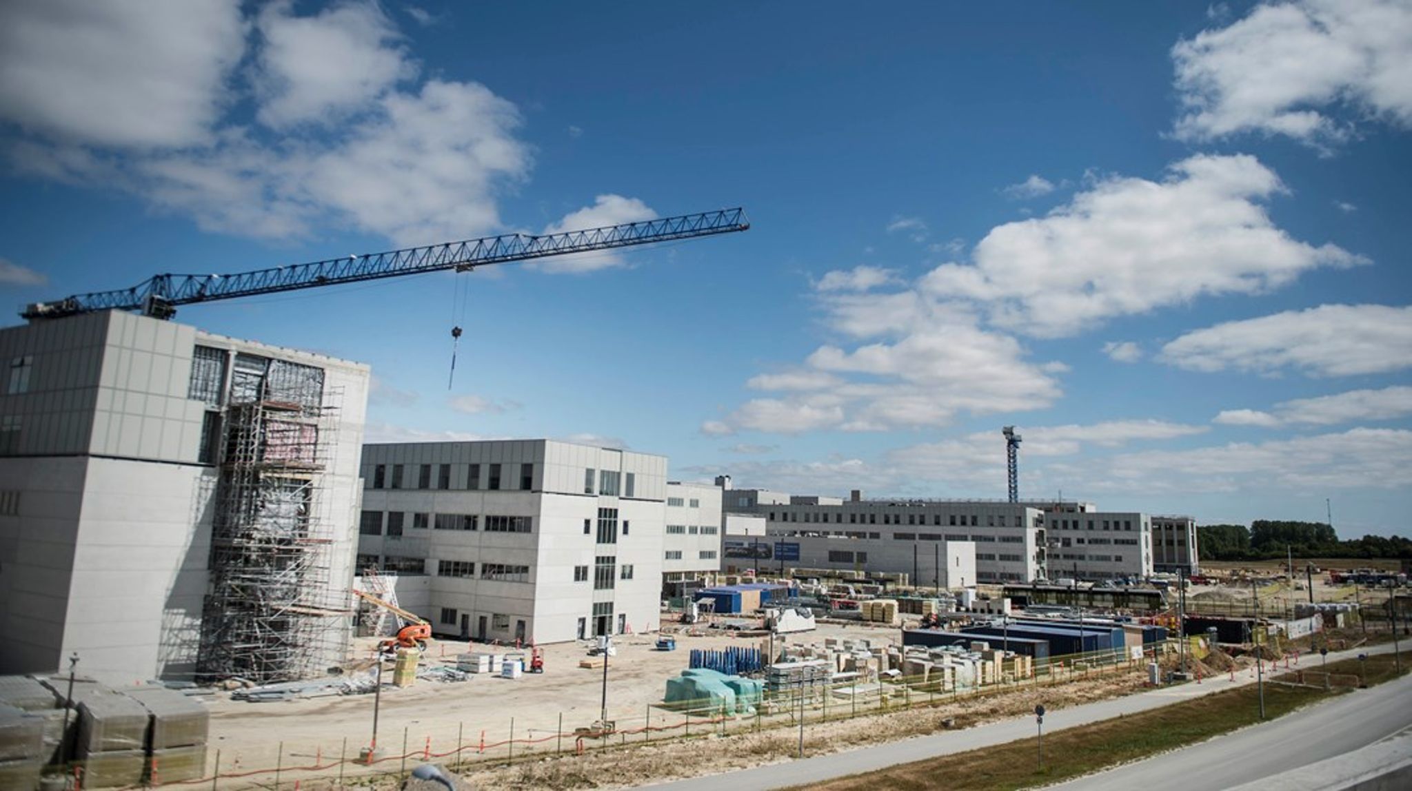 Vi kan ikke blive ved med at bygge, som vi gør i dag. Vi skal bygge
mere CO2-effektivt og holdbart.
Det kan den danske bygge- og anlægsbranche godt, skriver Green Building Council.&nbsp;