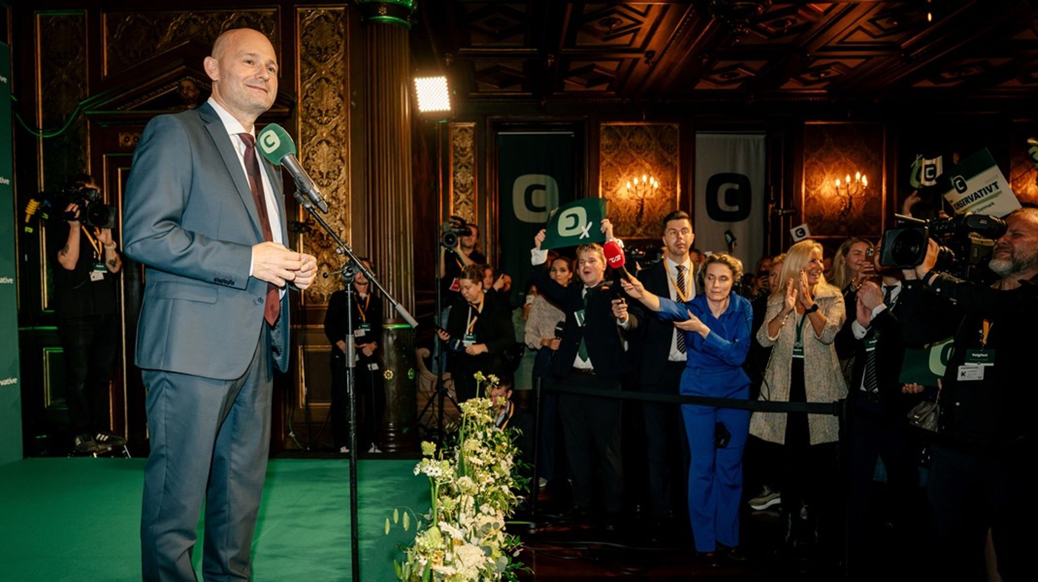 Søren Pape Poulsen holder en tale for partiet på valgaftenen den 1. november, hvor partiet fik 5,5 procent af stemmerne.&nbsp;