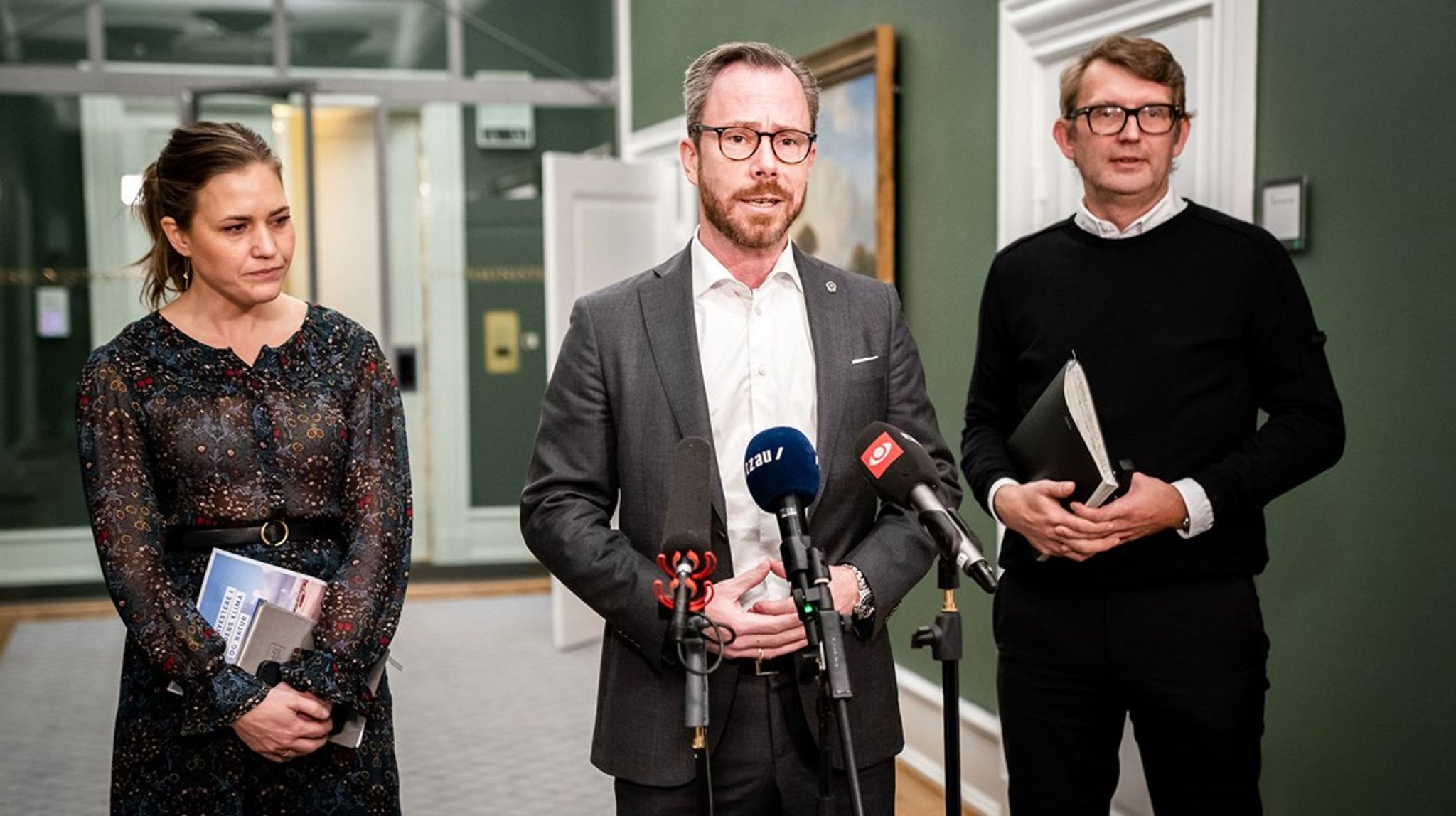 V-formand Jakob Ellemann-Jensen havde torsdag taget&nbsp;partikollegaerne Marie Bjerre og Troels Lund Poulsen med til forhandlingerne med Mette Frederiksen (S).&nbsp;&nbsp;