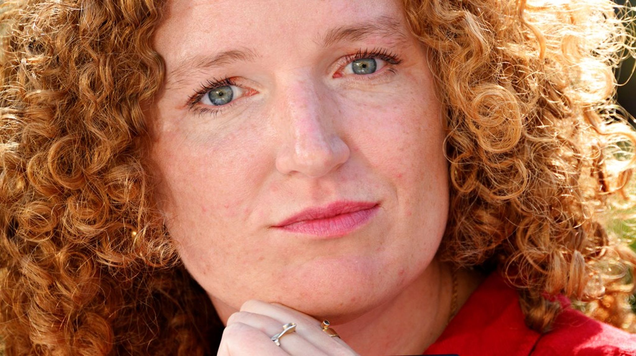 Jeg er&nbsp;nødt til at have fuldt fokus på mit helbred,&nbsp;skriver Rosa Lund, der tager orlov fra Folketinget.