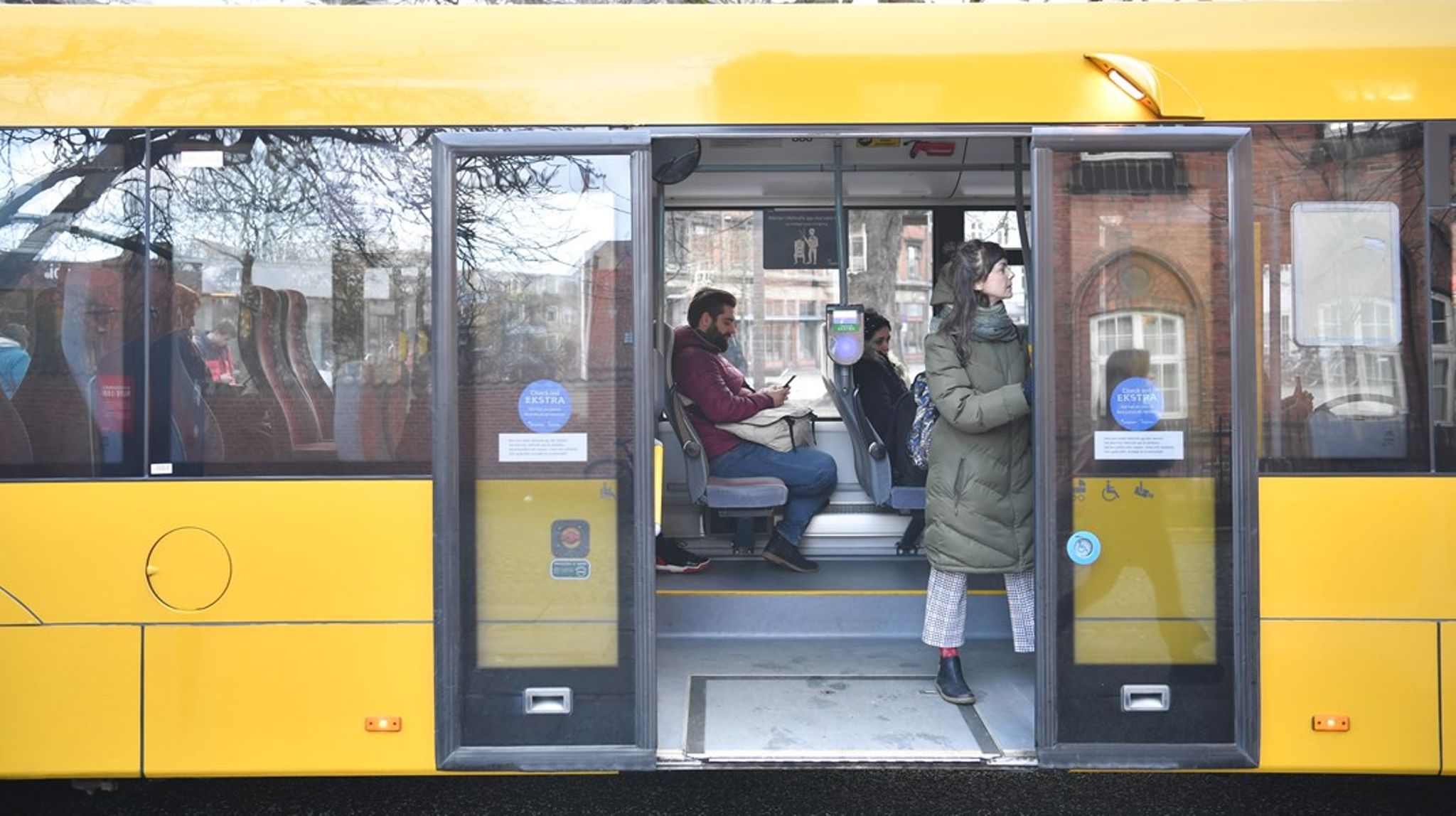Busserne er ikke tomme, og man kan ikke reducere
den kollektive bustrafik, uden at det kommer til at gå ud over mange
passagerer, skriver Lasse Repsholt. 